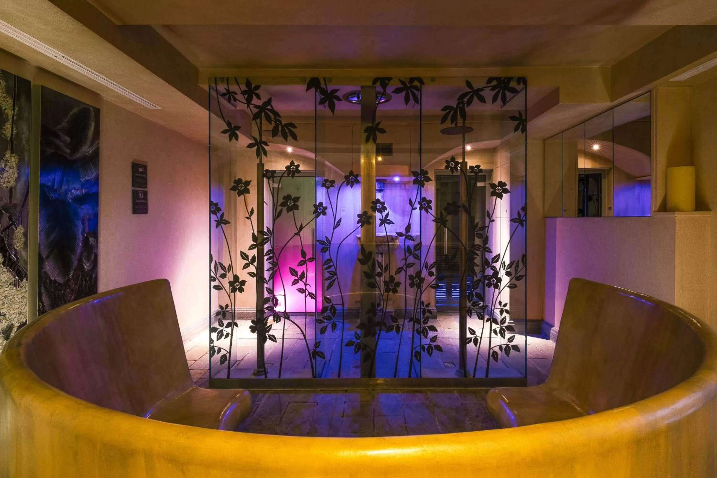 Spa and wellness centre/facilities in Ville Sull'Arno