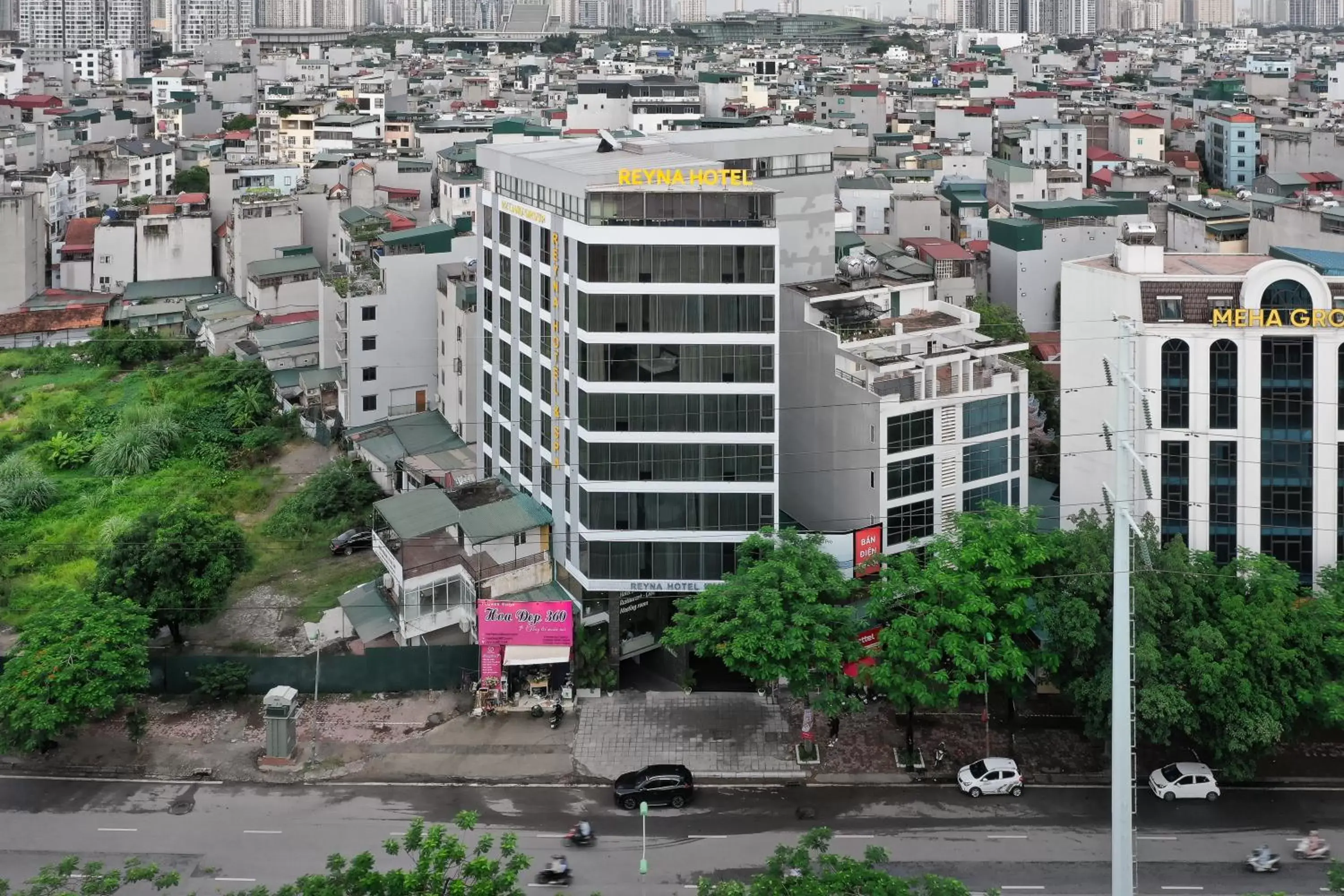 Property building in Reyna Hotel Hanoi & Spa Property building in Reyna Hotel Hanoi & Spa