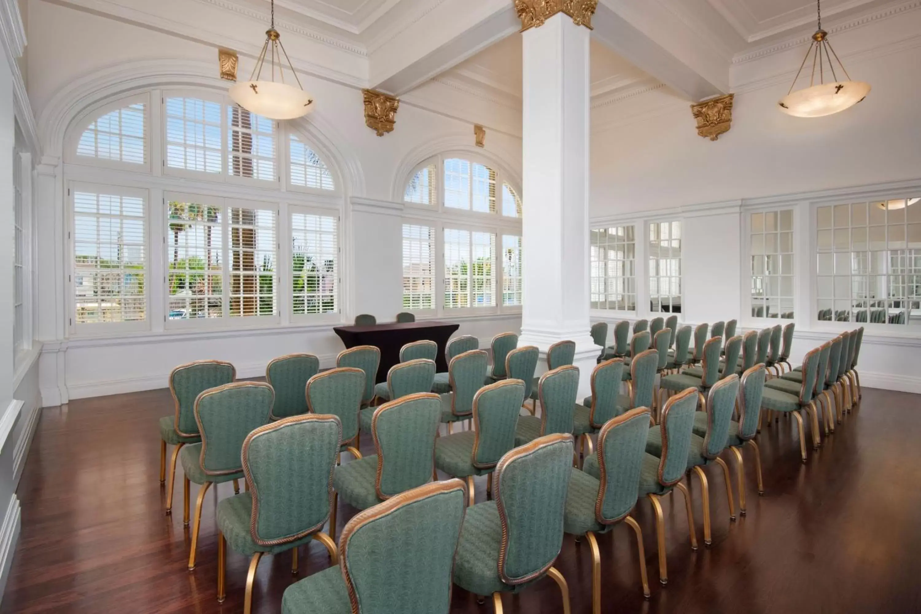 Meeting/conference room in Grand Galvez Resort, Autograph Collection