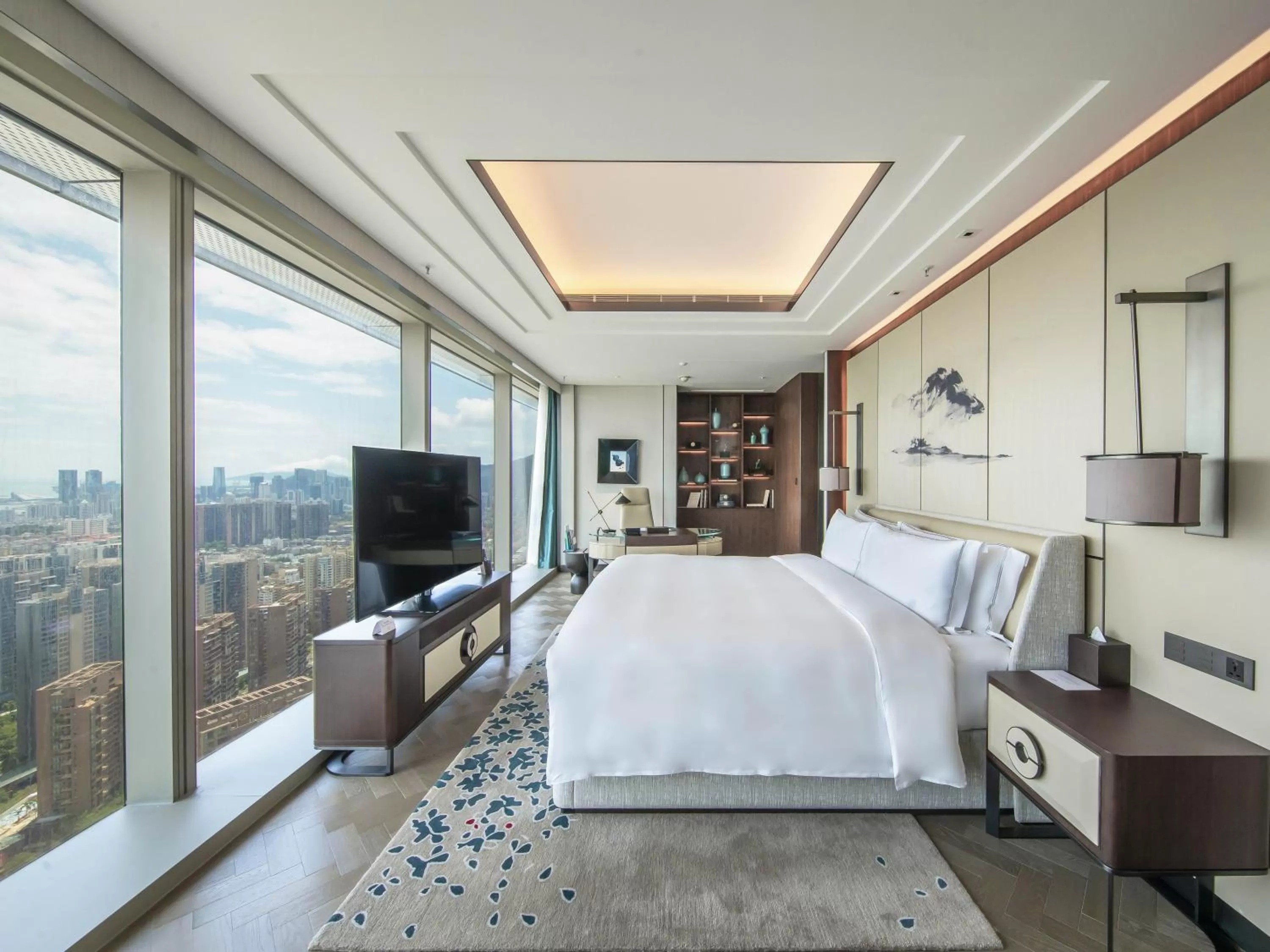 Photo of the whole room, Bed in Raffles Shenzhen, Situated in the heart of One Shenzhen Bay, Book Now to Enjoy Free Minibar and Happy Hour Privileges at Long Bar on 71F