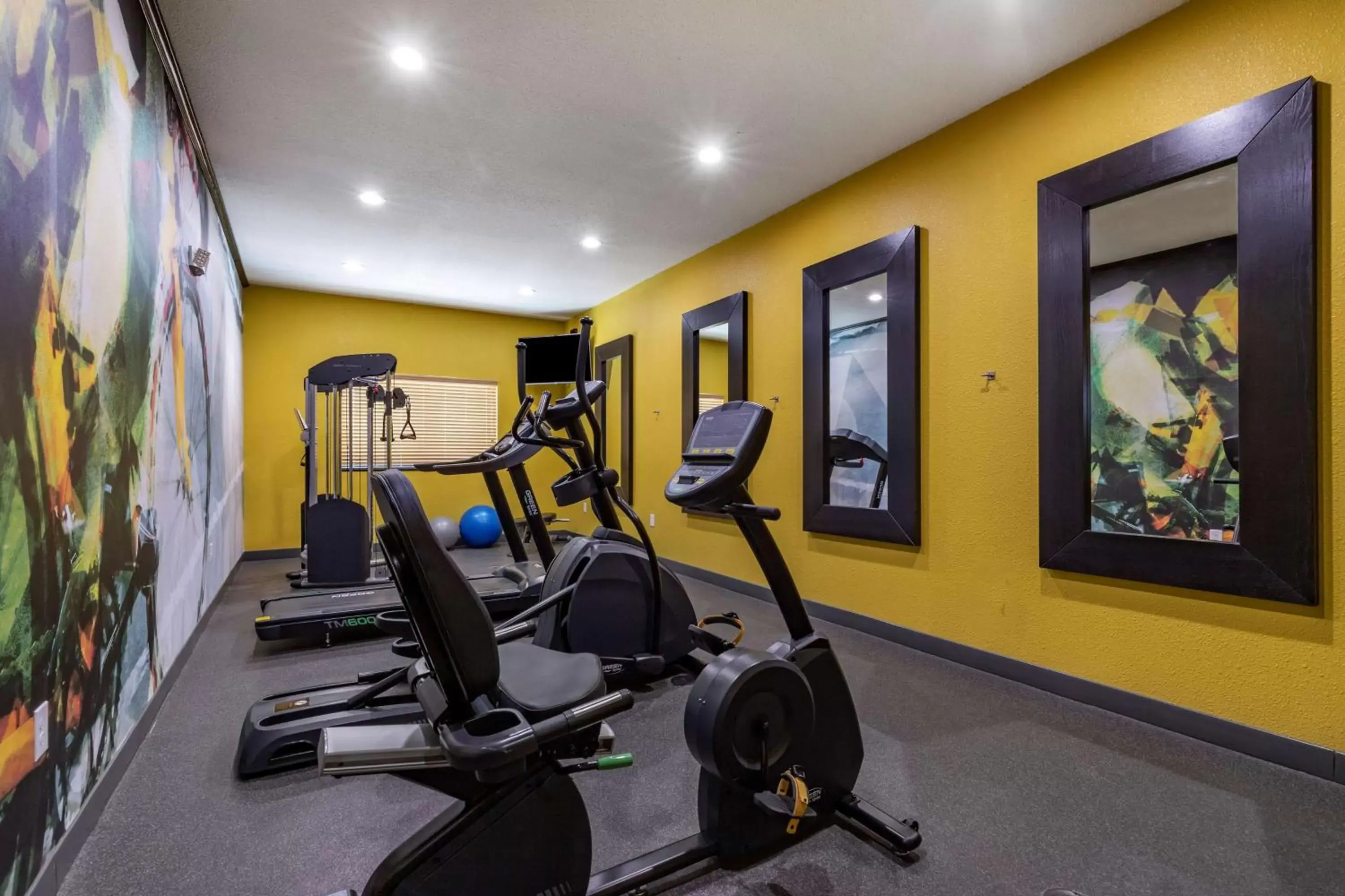 Spa and wellness centre/facilities, Fitness Center/Facilities in Best Western Plus Big Lake Inn