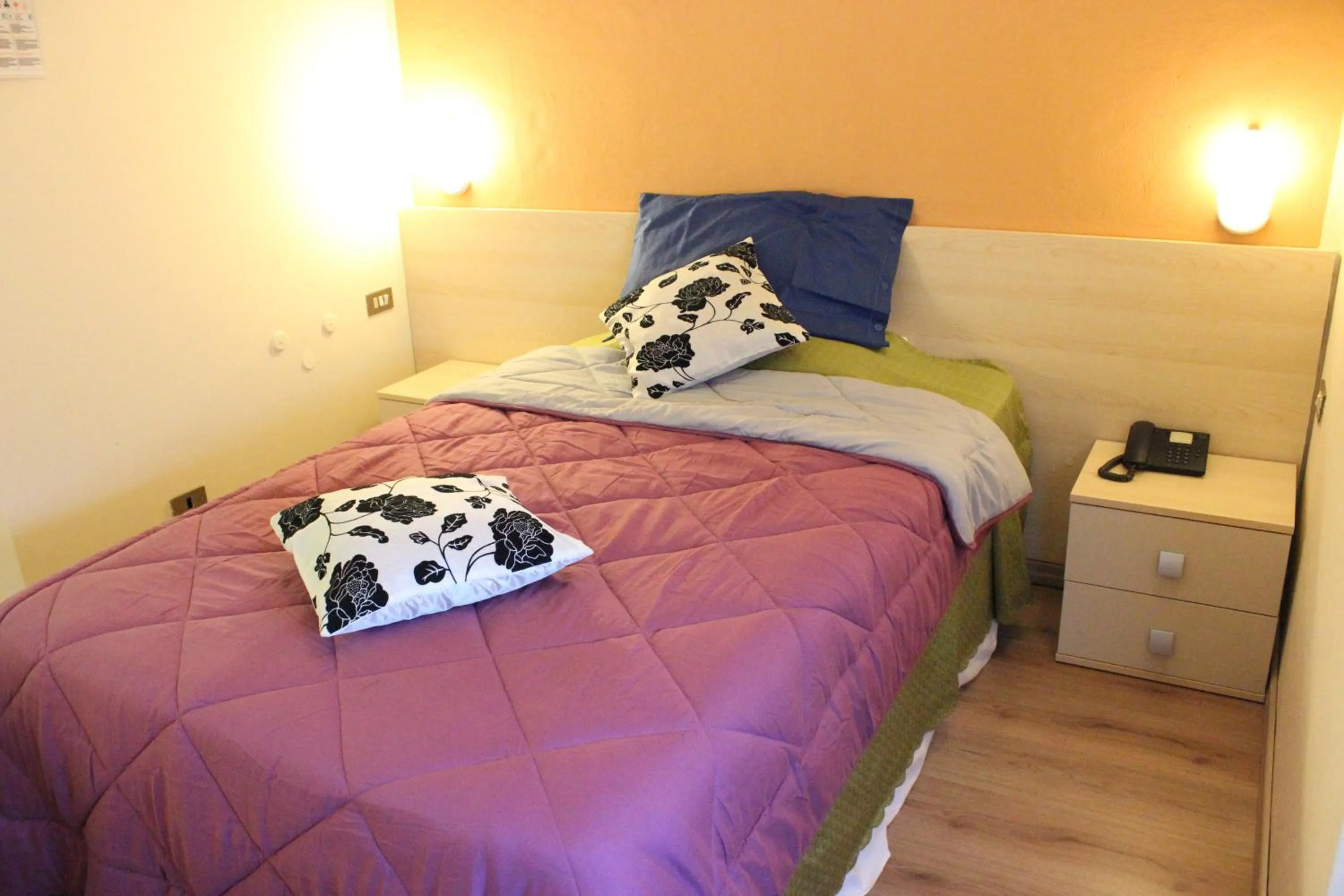 Photo of the whole room, Bed in Hotel Europa