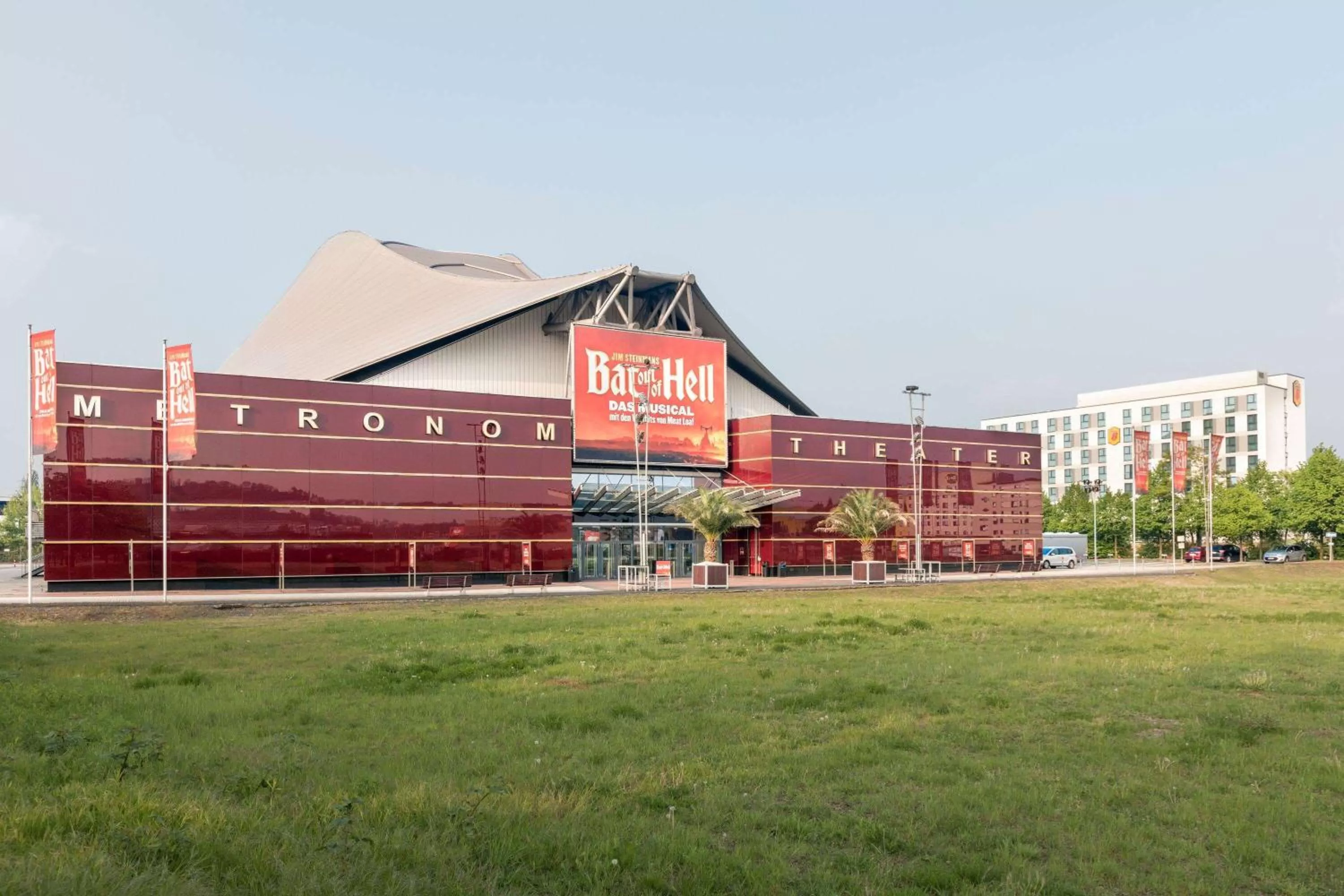 Off site in Super 8 by Wyndham Oberhausen am Centro