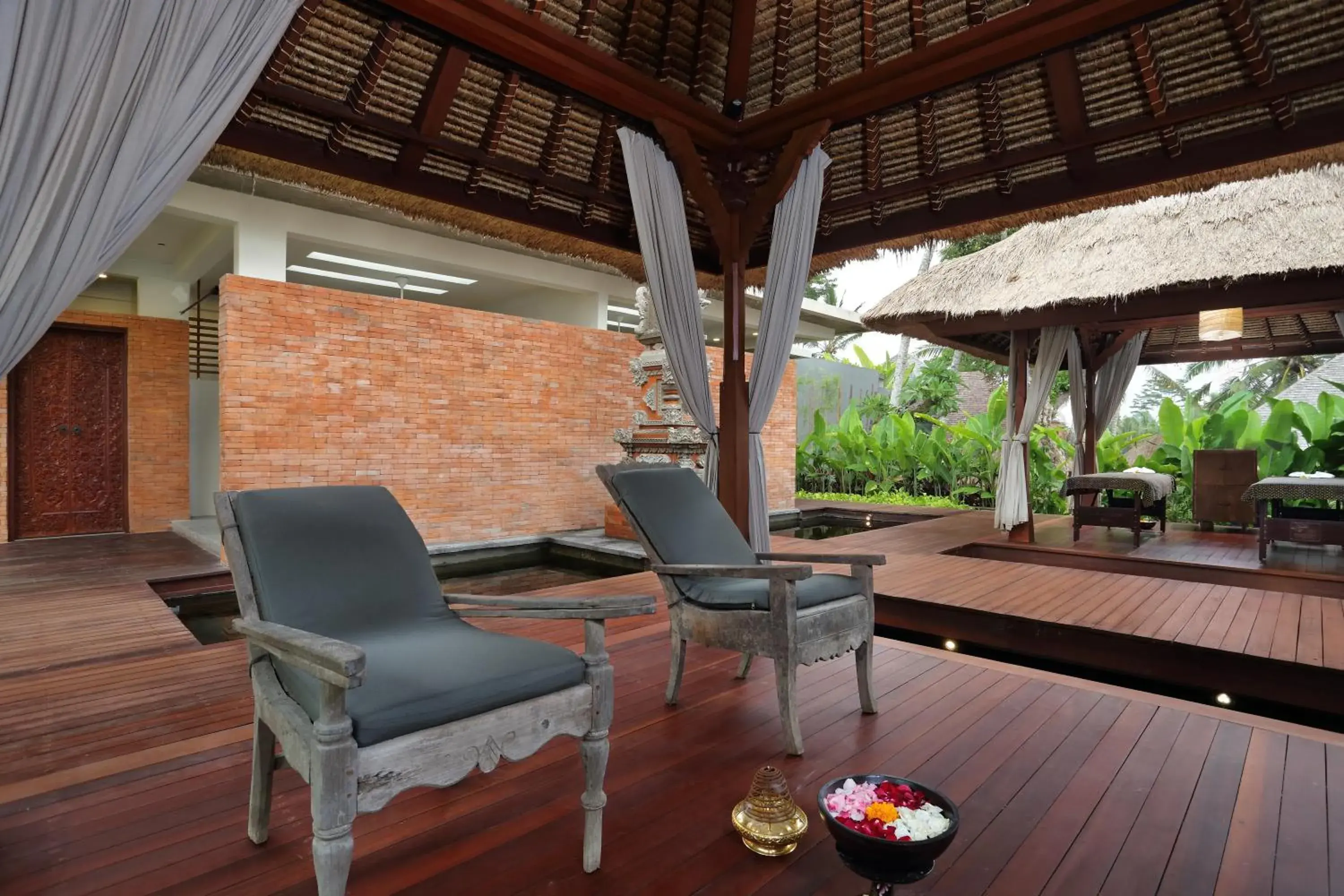 Massage, Seating Area in Temuku Villas Ubud - CHSE Certified