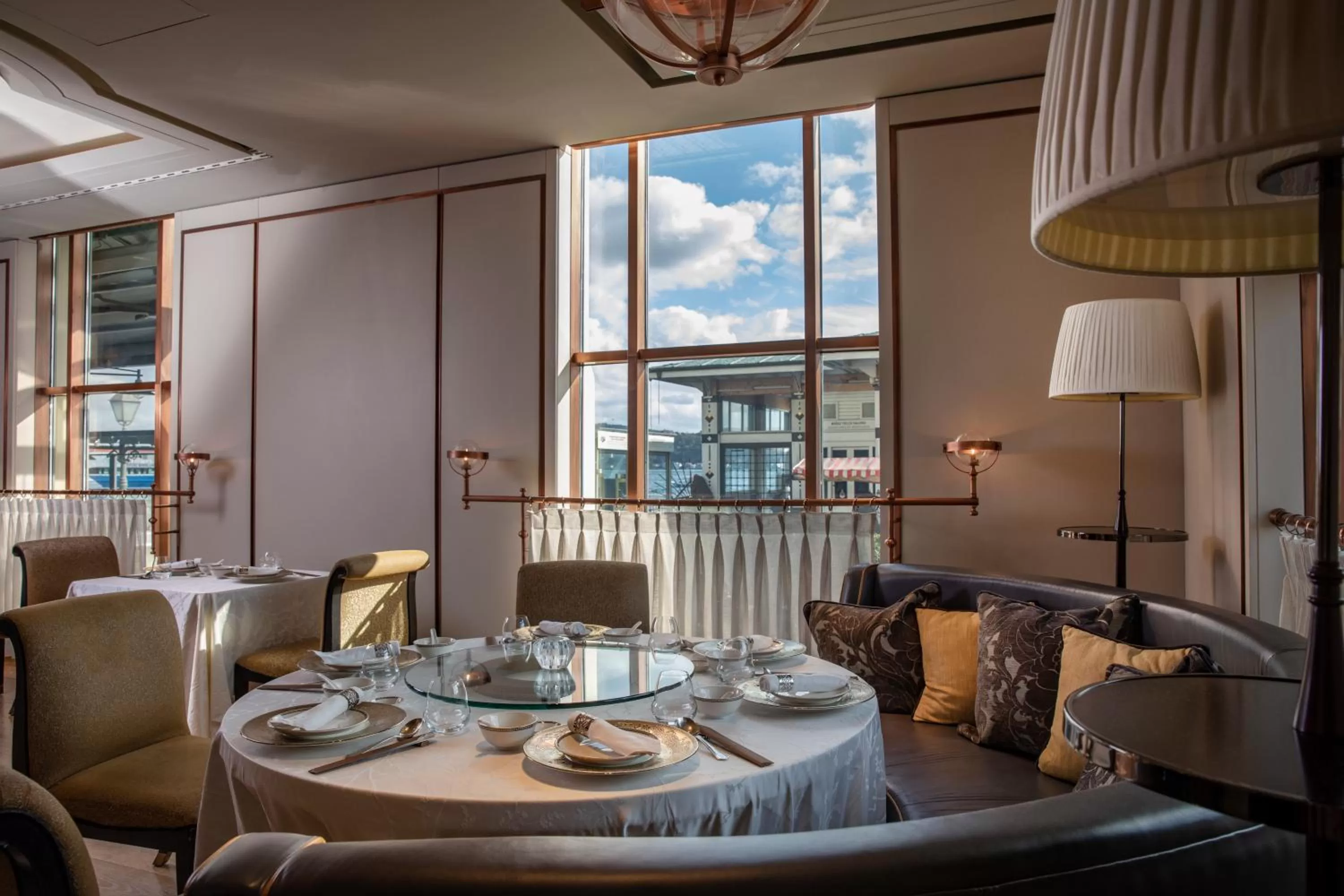 Restaurant/places to eat in Shangri-La Bosphorus, Istanbul