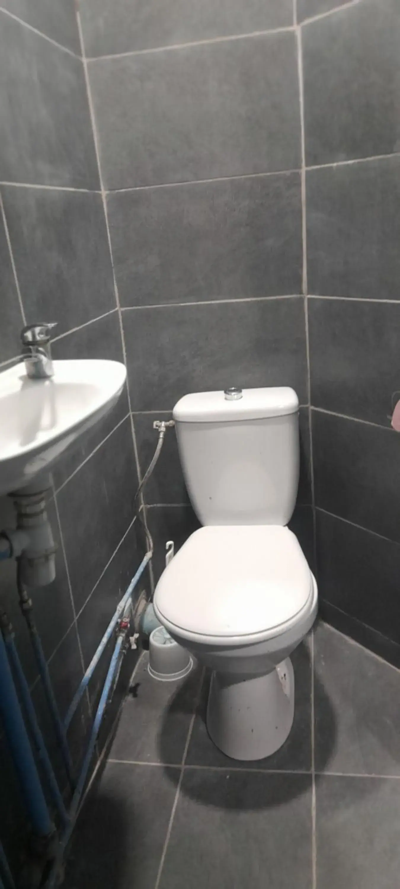 Toilet, Bathroom in Hôtel des Andelys