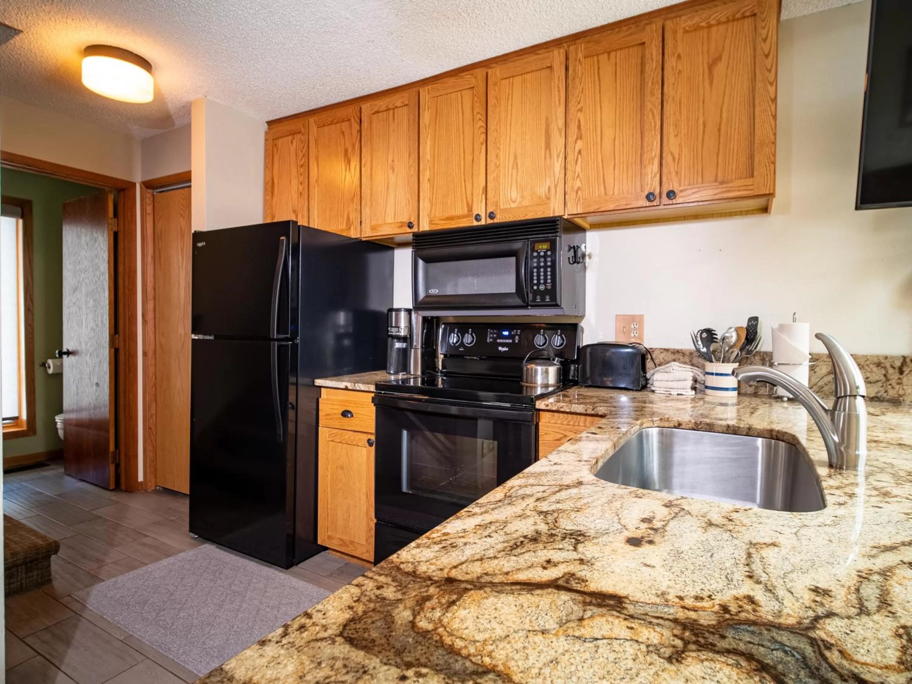 Kitchen or kitchenette in Caribou Highlands Lodge