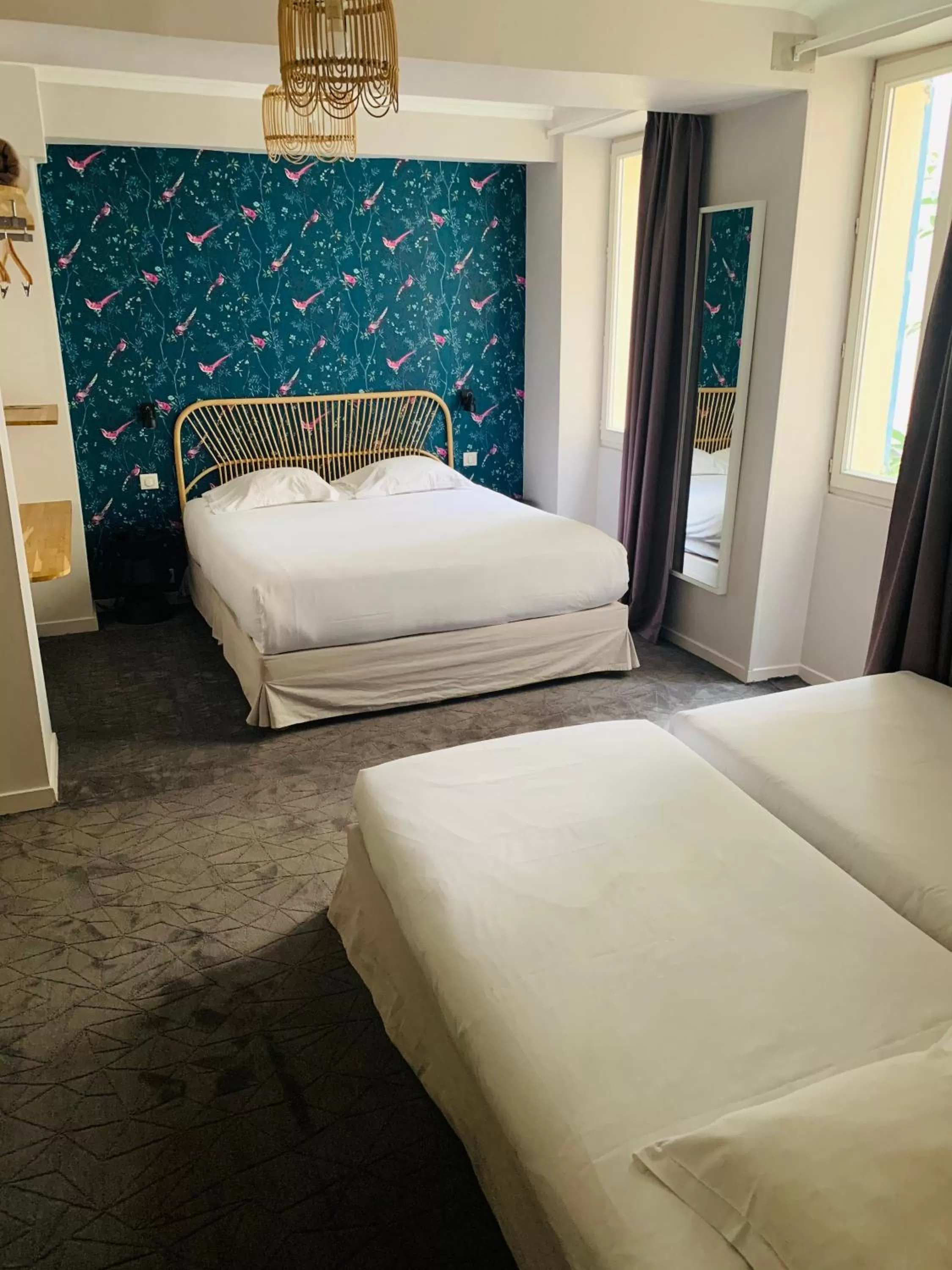 Bed in Hôtel Central