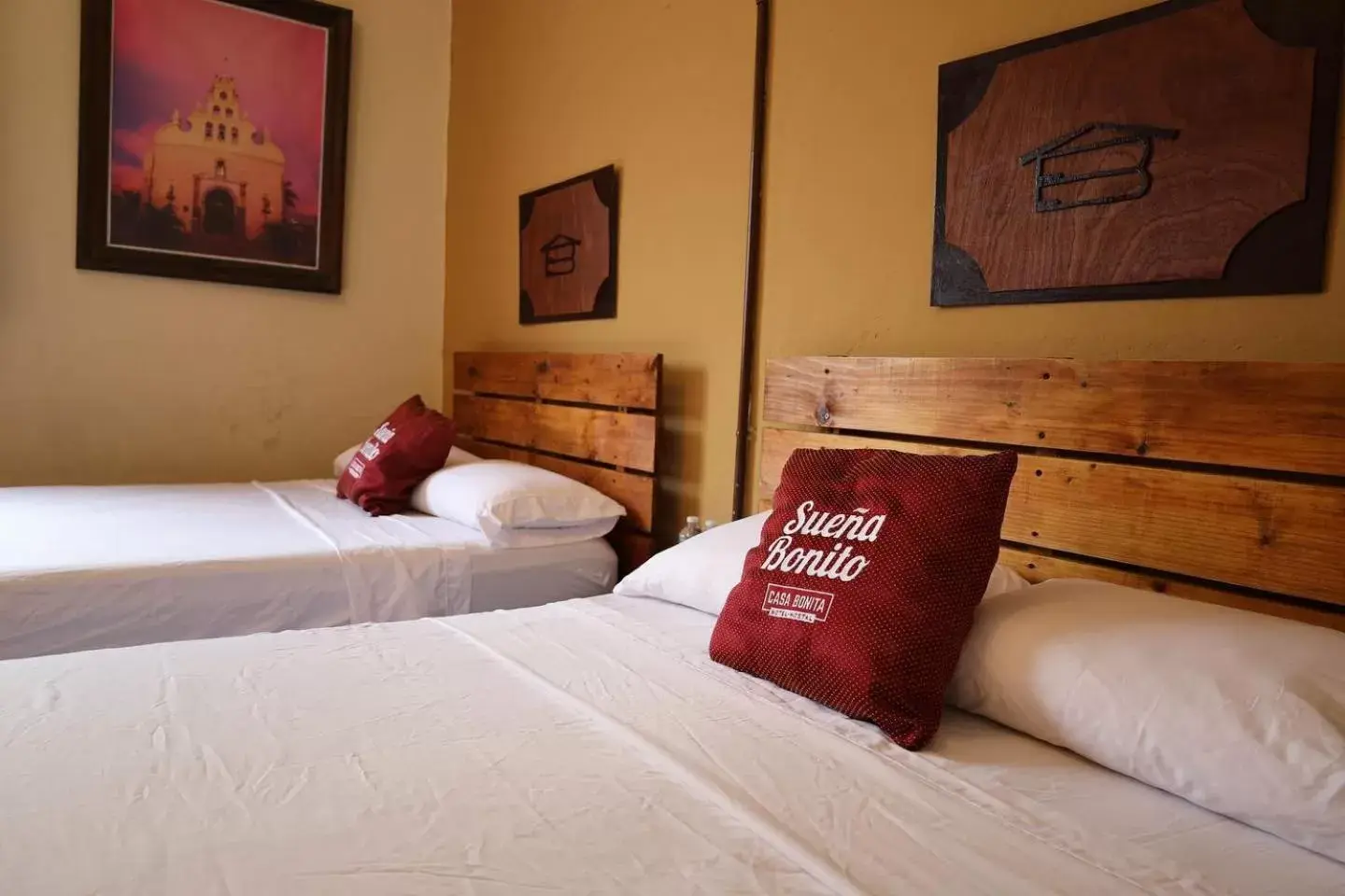 Bed in Casa Bonita Hotel y Hostal