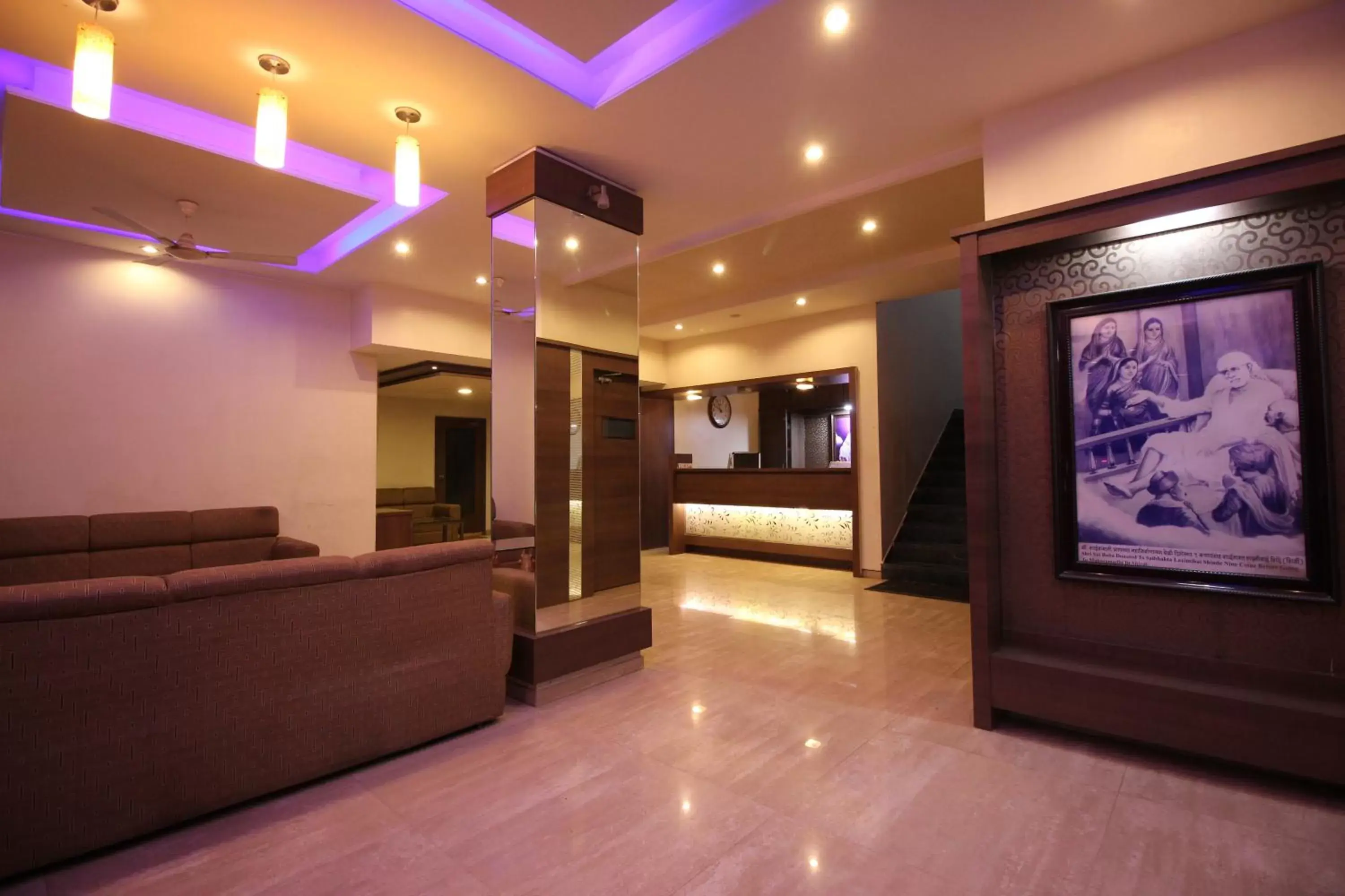 Hotel Laxmibai Palace- Only 300 miter from Sai Baba Temple!!!! Hotel Laxmibai Palace- Only 300 miter from Sai Baba Temple!!!!