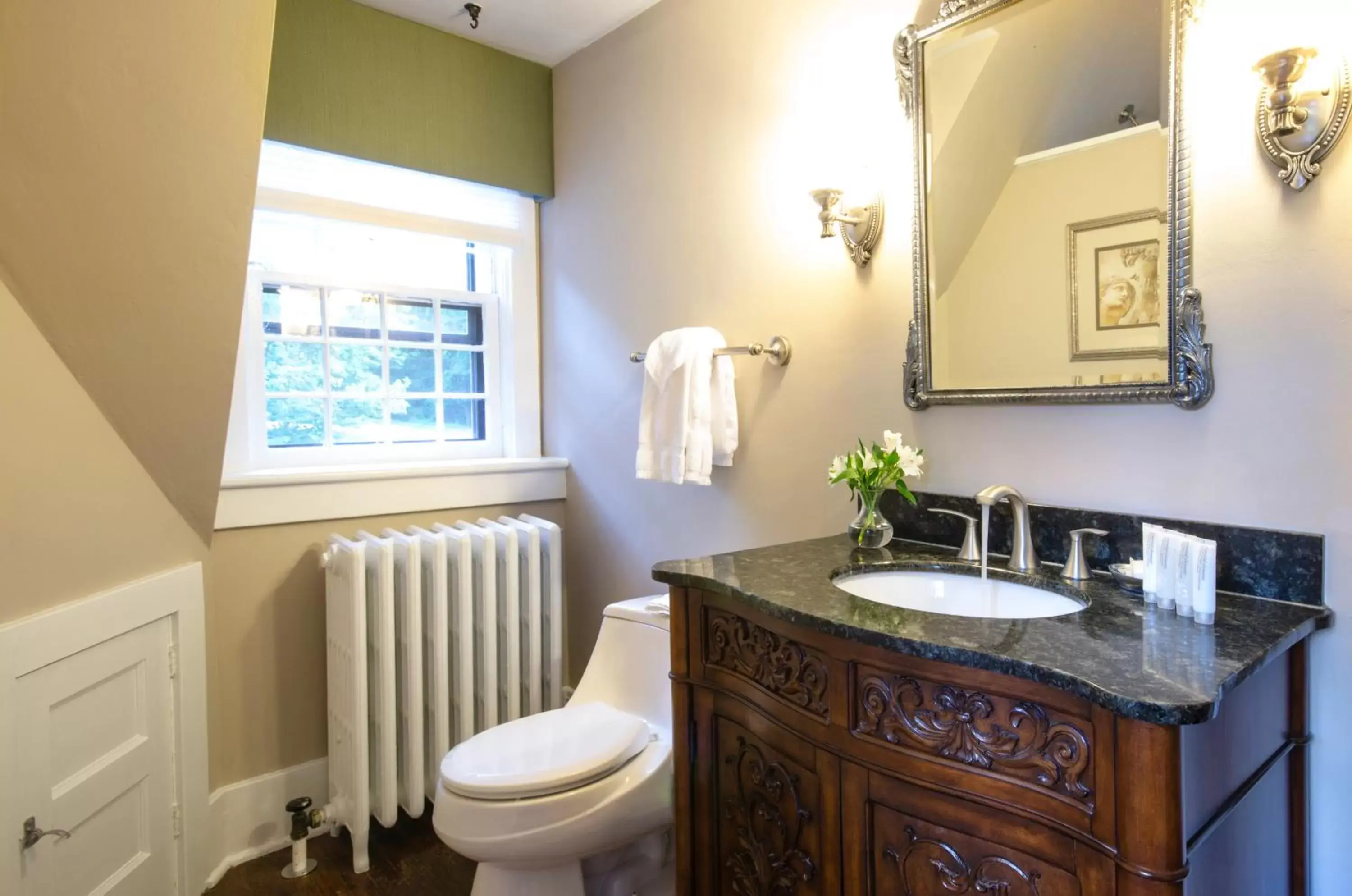 Bathroom in Hillbrook Inn & Spa