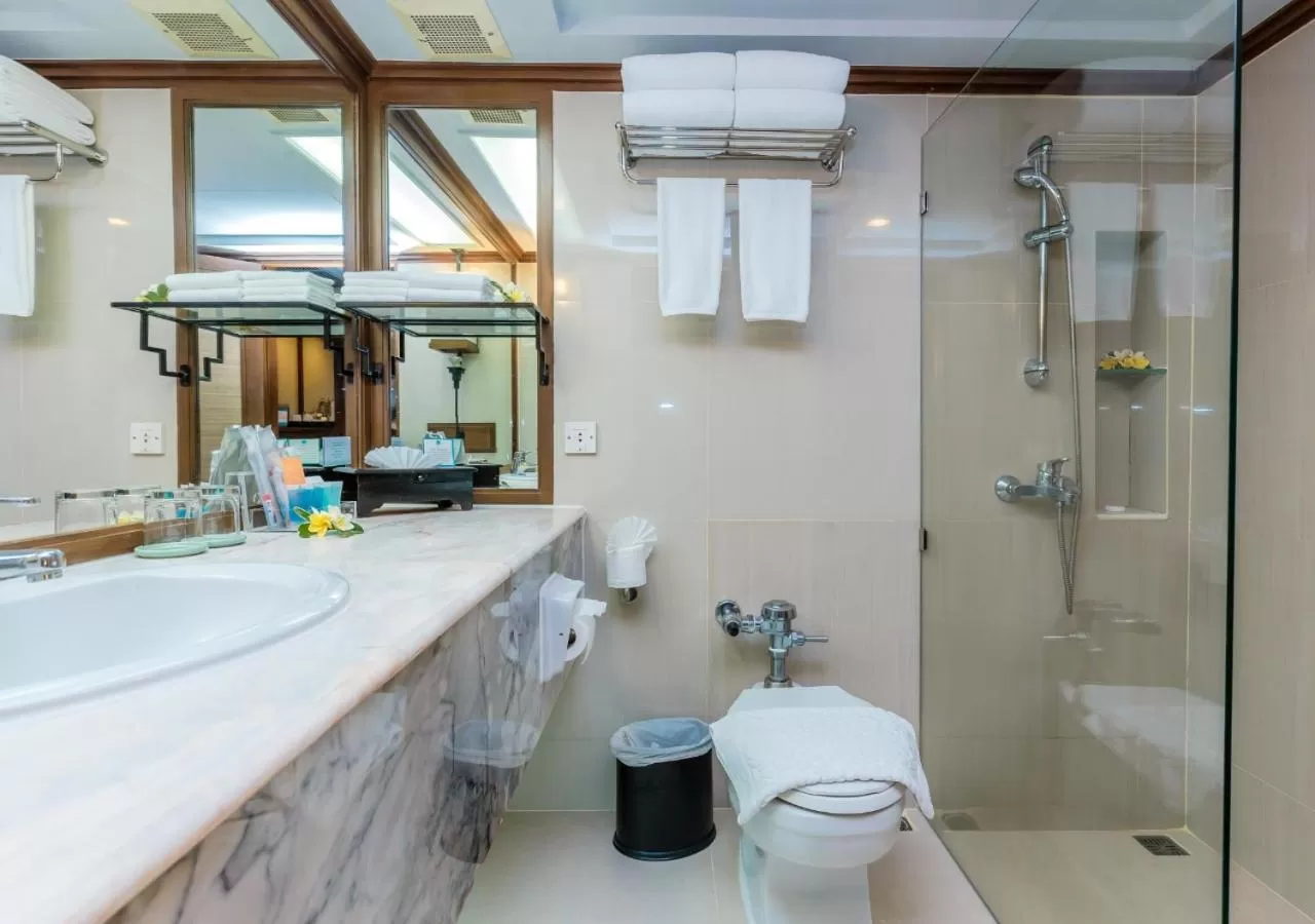 Shower in The Regent Cha Am Beach Resort, Hua Hin