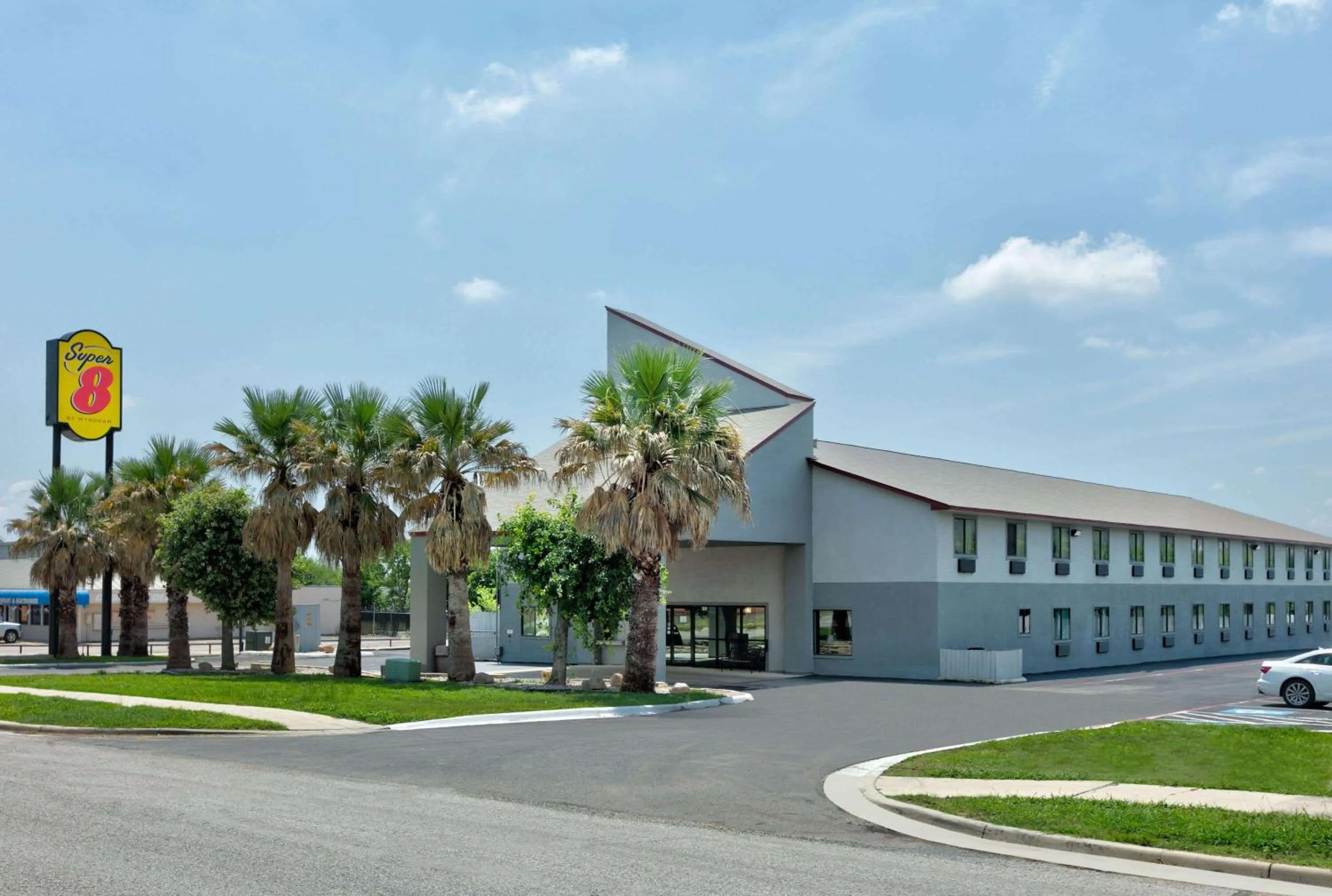 Property building in Super 8 by Wyndham New Braunfels I-35