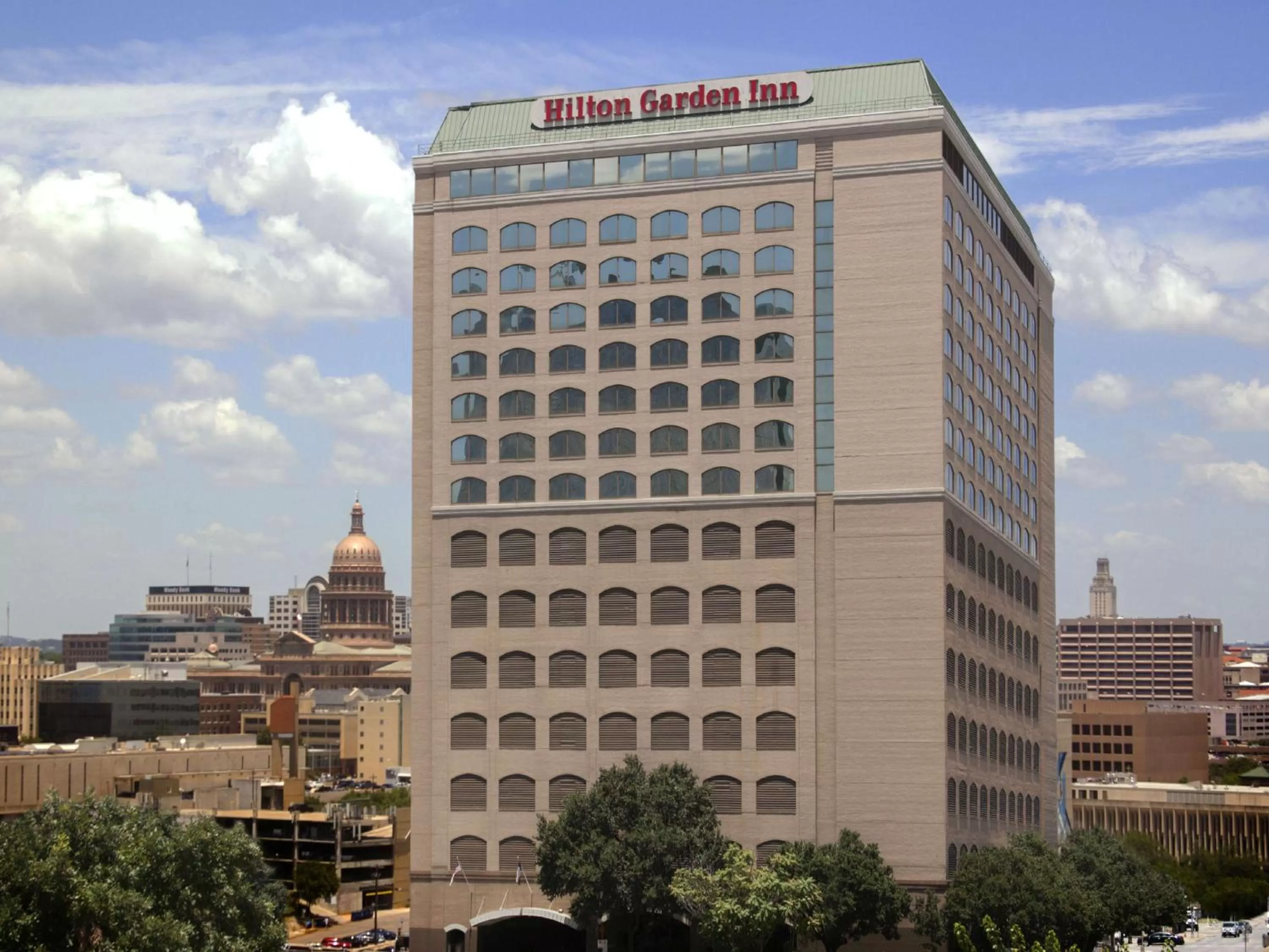 Property building in Hilton Garden Inn Austin Downtown