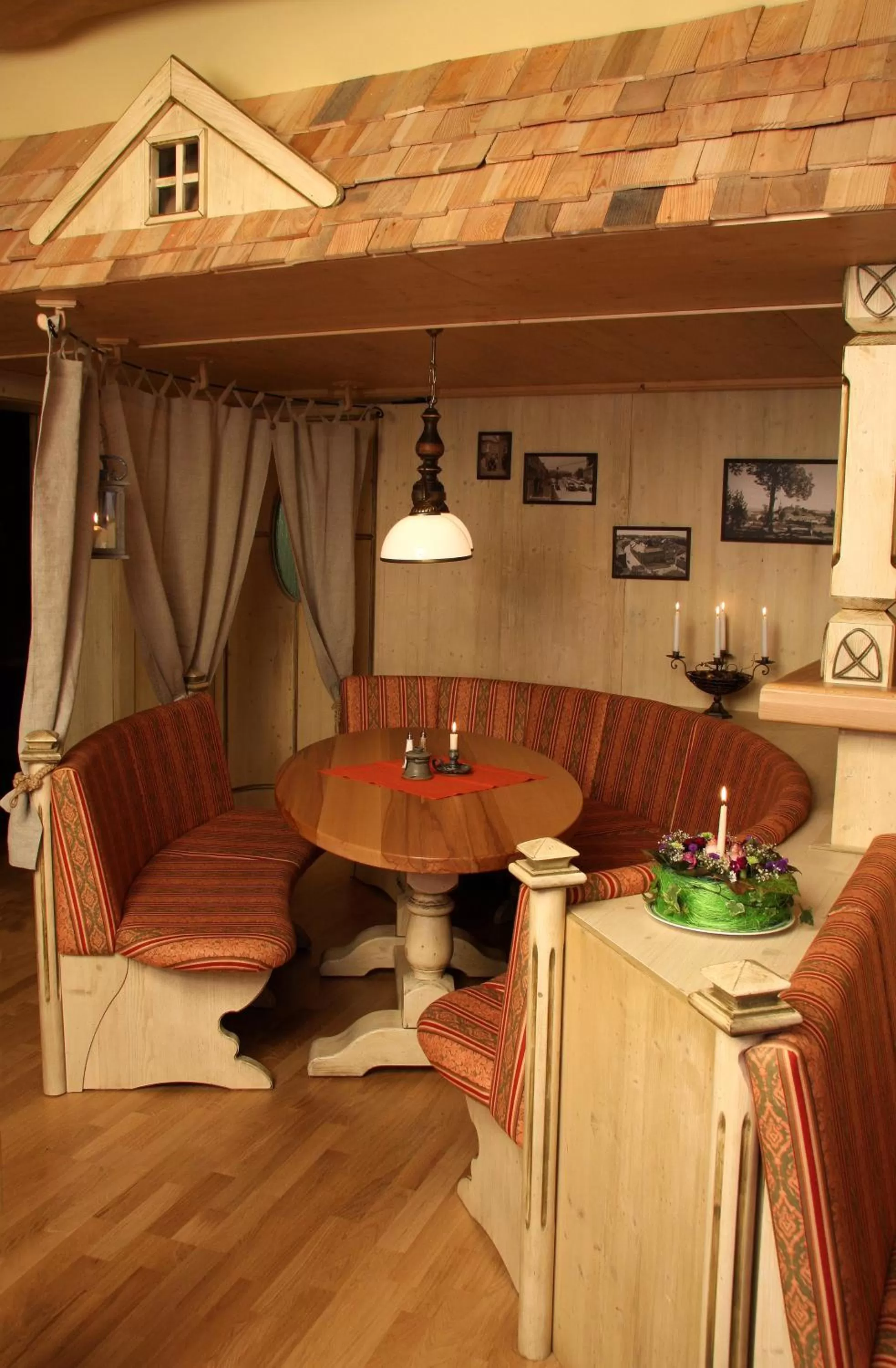 Restaurant/places to eat in Hotel Goldener Stern