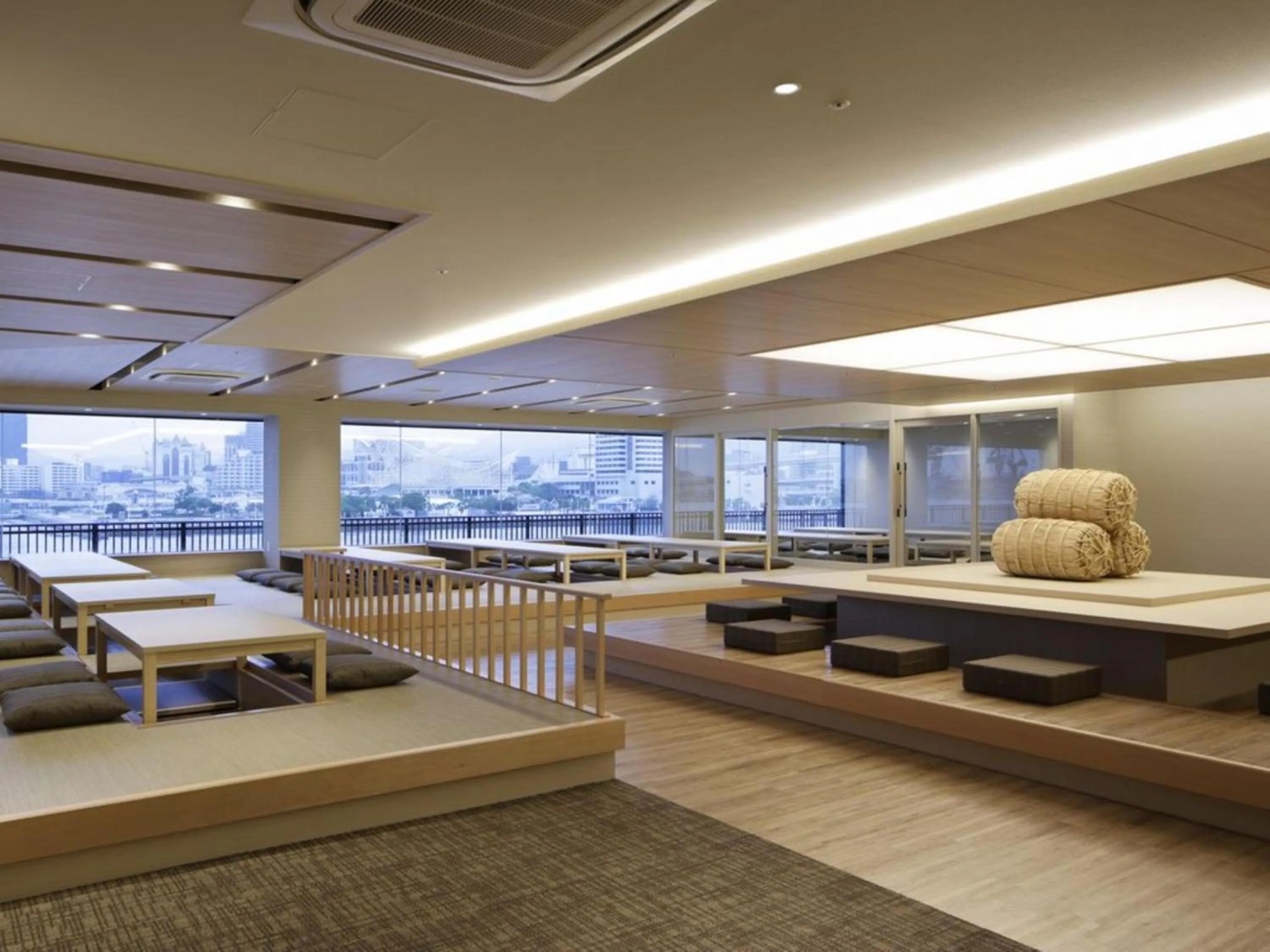 Restaurant/places to eat in Kobe Minato Onsen Ren