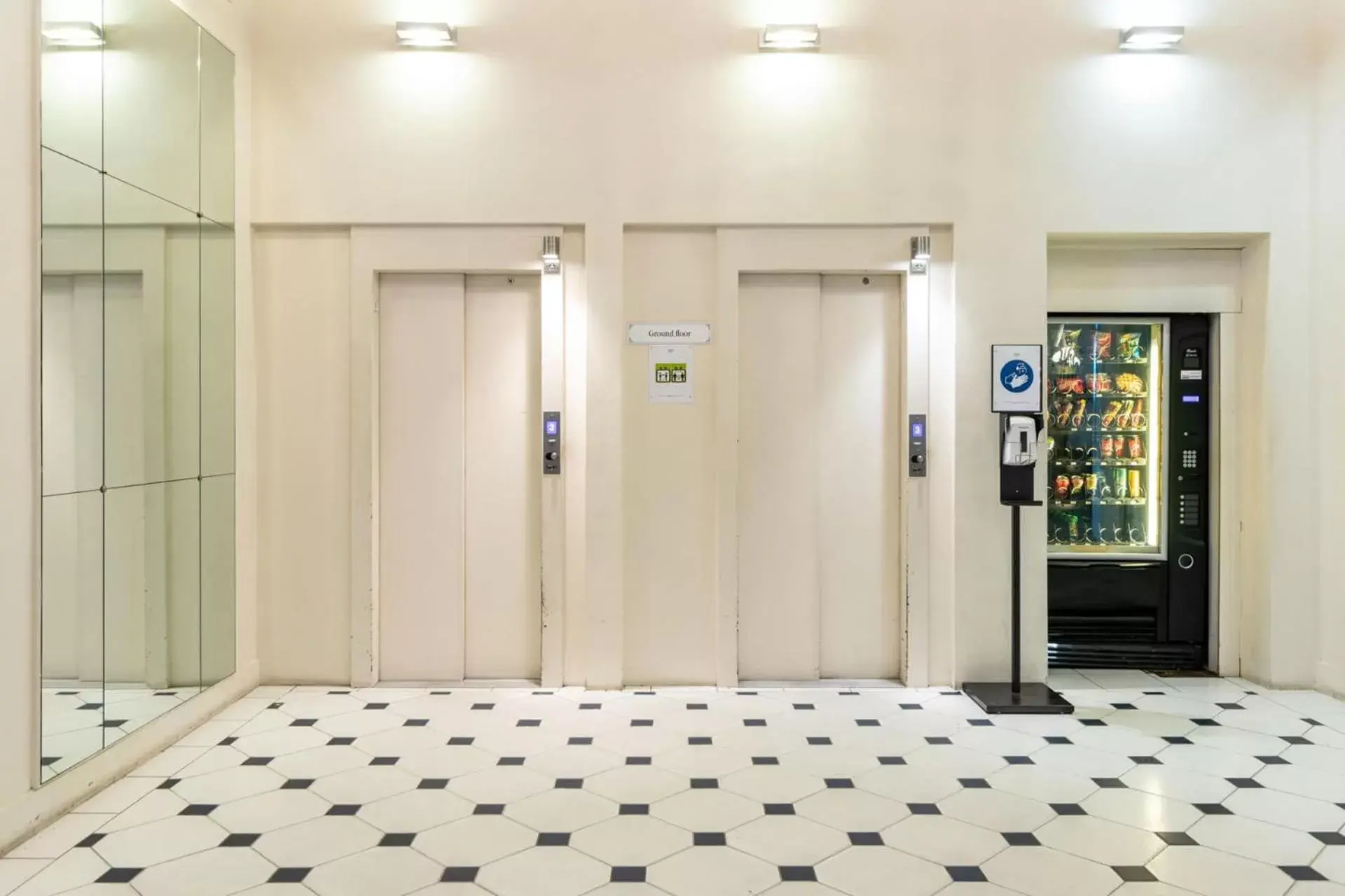 Lobby or reception in Thermae Palace