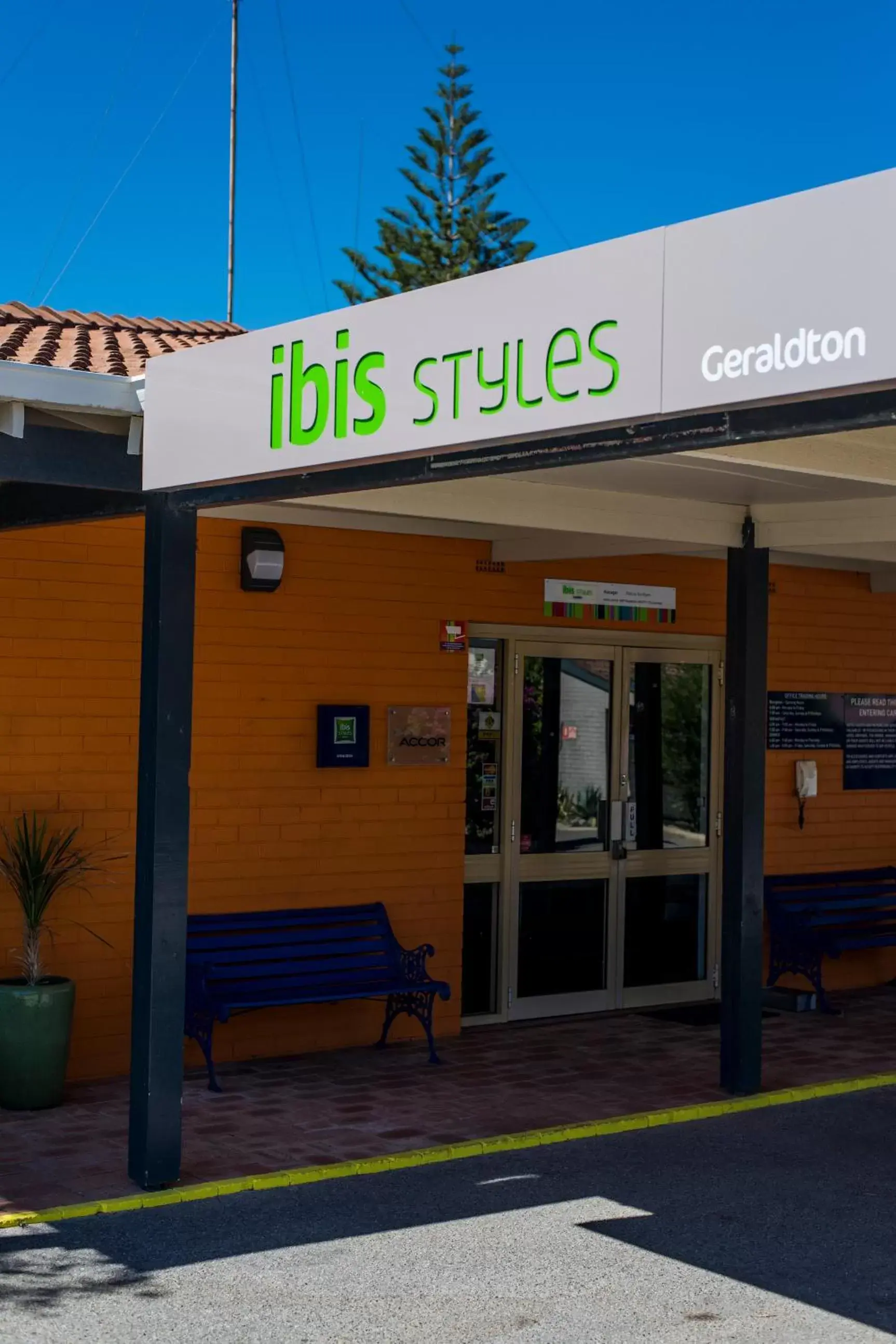 Facade/entrance in ibis Styles Geraldton