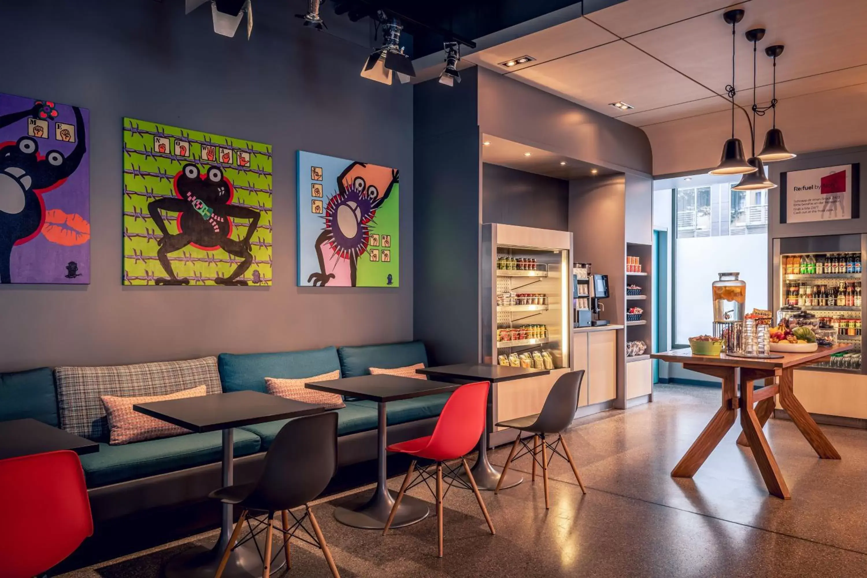 Restaurant/places to eat, Seating Area in Aloft München