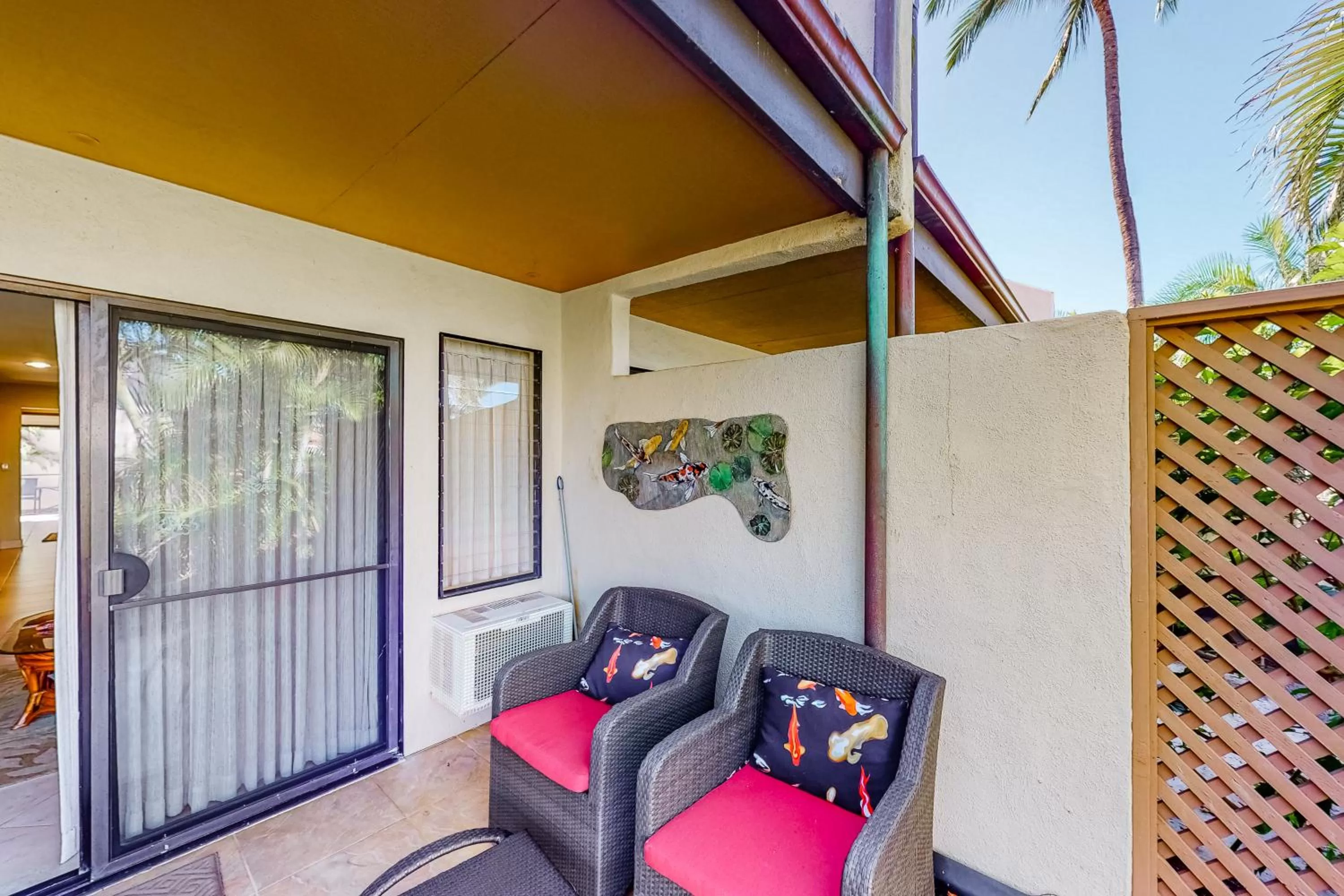 Seating Area in Maui Kamaole