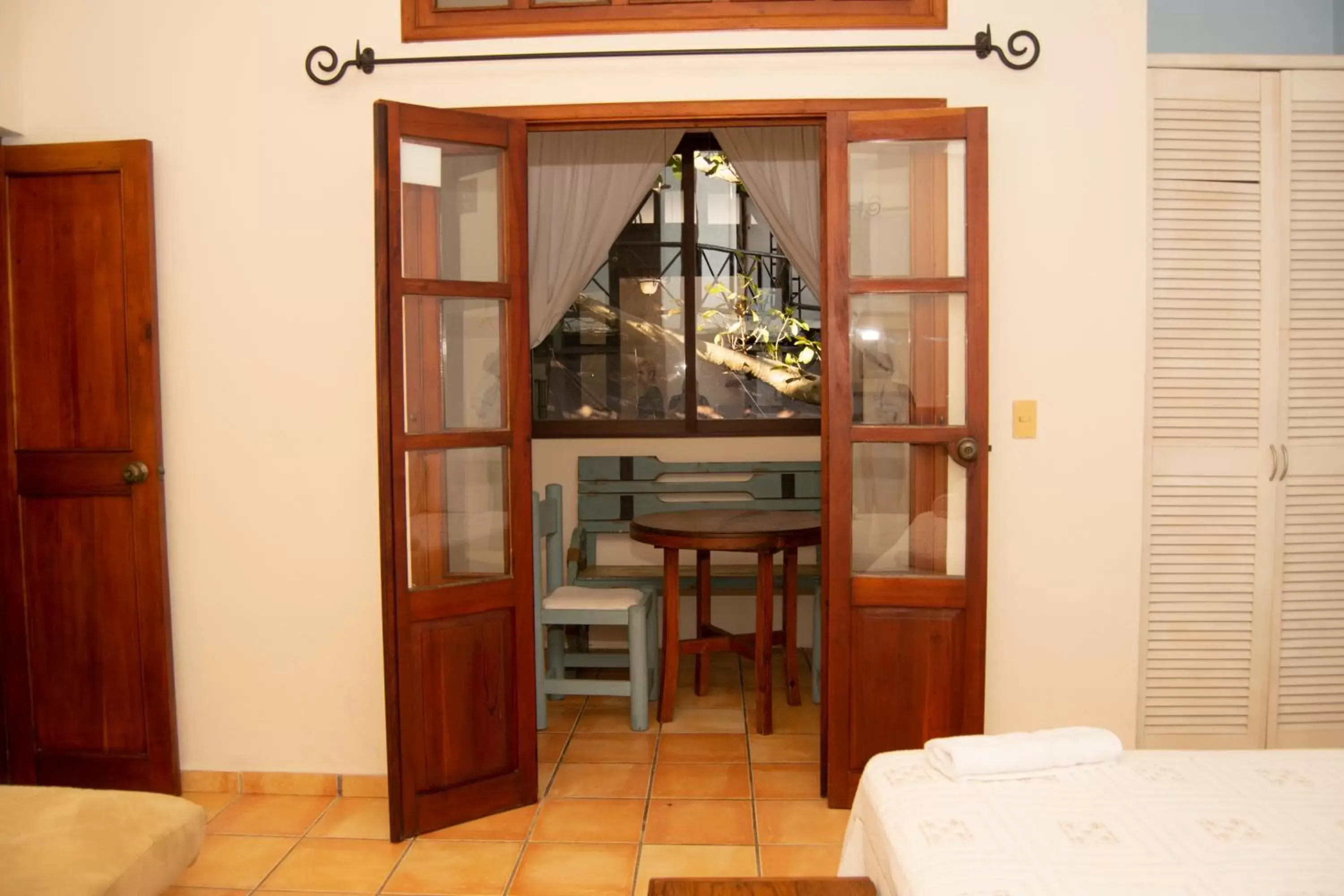 Dining area in Siesta Fiesta Hotel - 5th Avenue