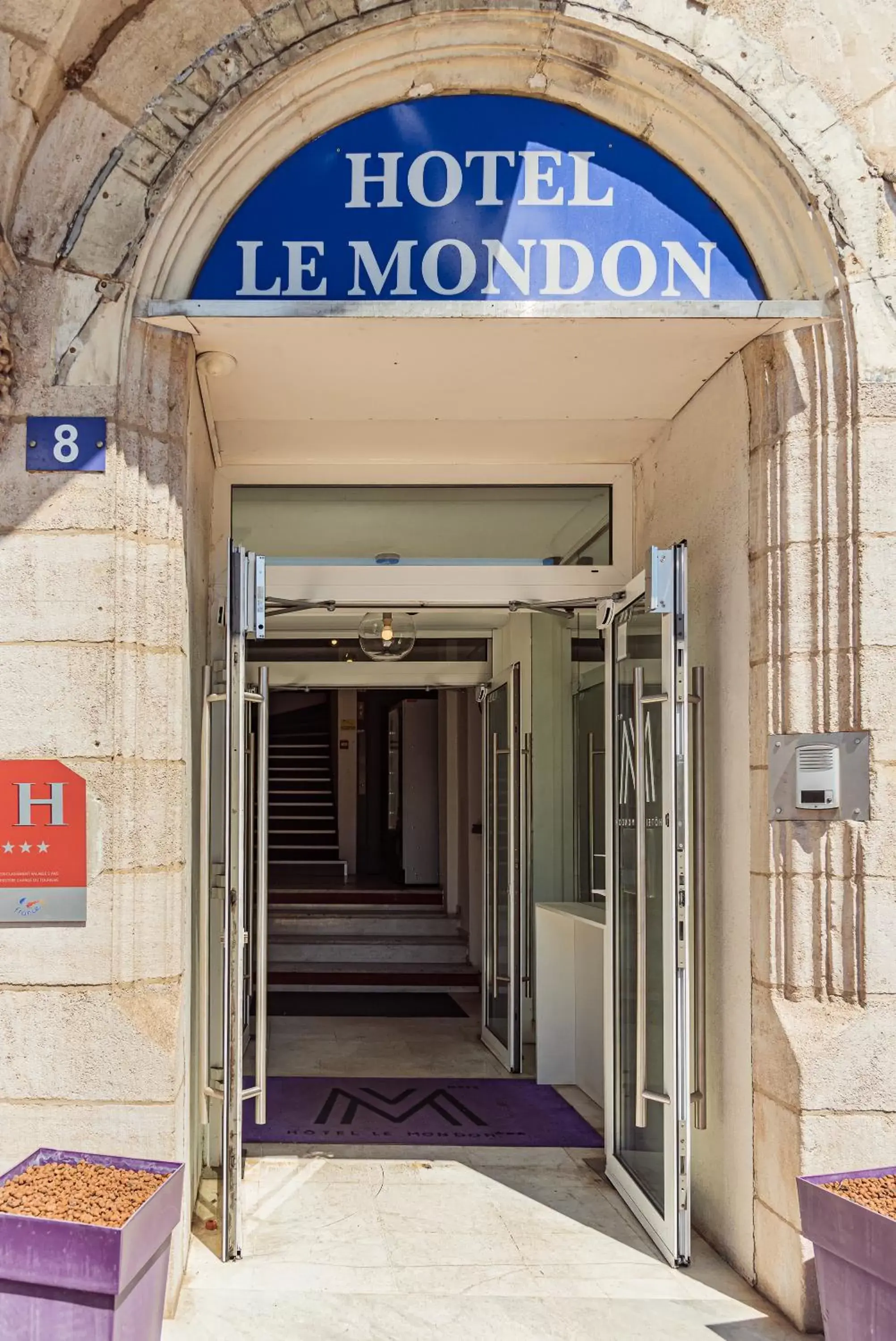 Property building in Hôtel Le Mondon
