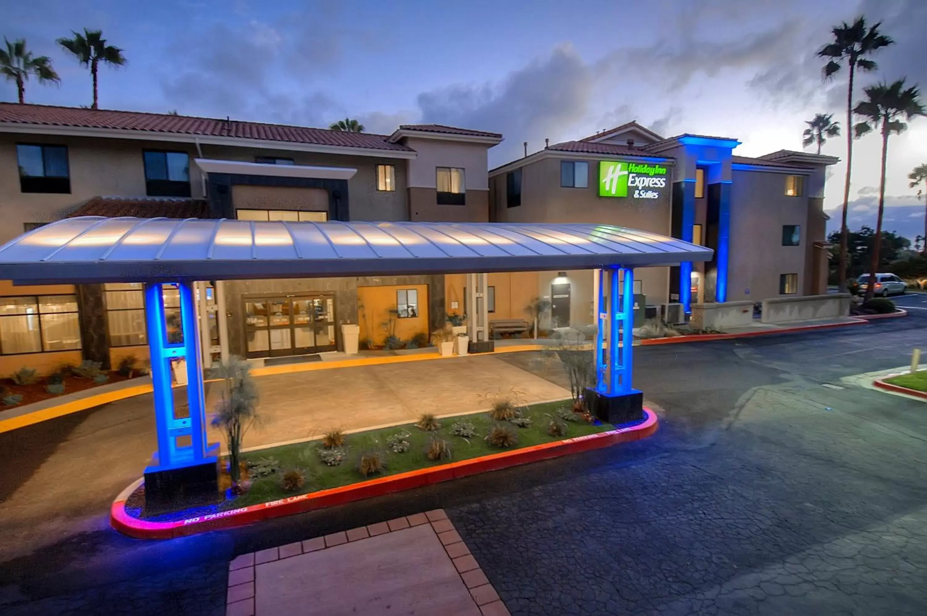 Property Building in Holiday Inn Express Hotel & Suites Carlsbad Beach, an IHG Hotel