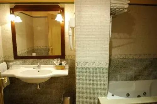 Bathroom in Hotel Abeiras