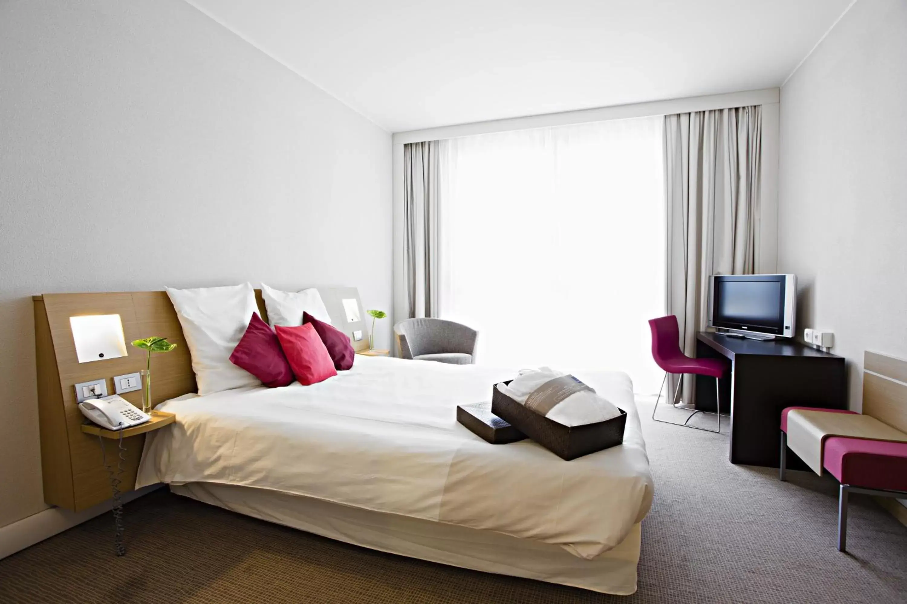 Photo of the whole room, Bed in Novotel Milano Malpensa Aeroporto