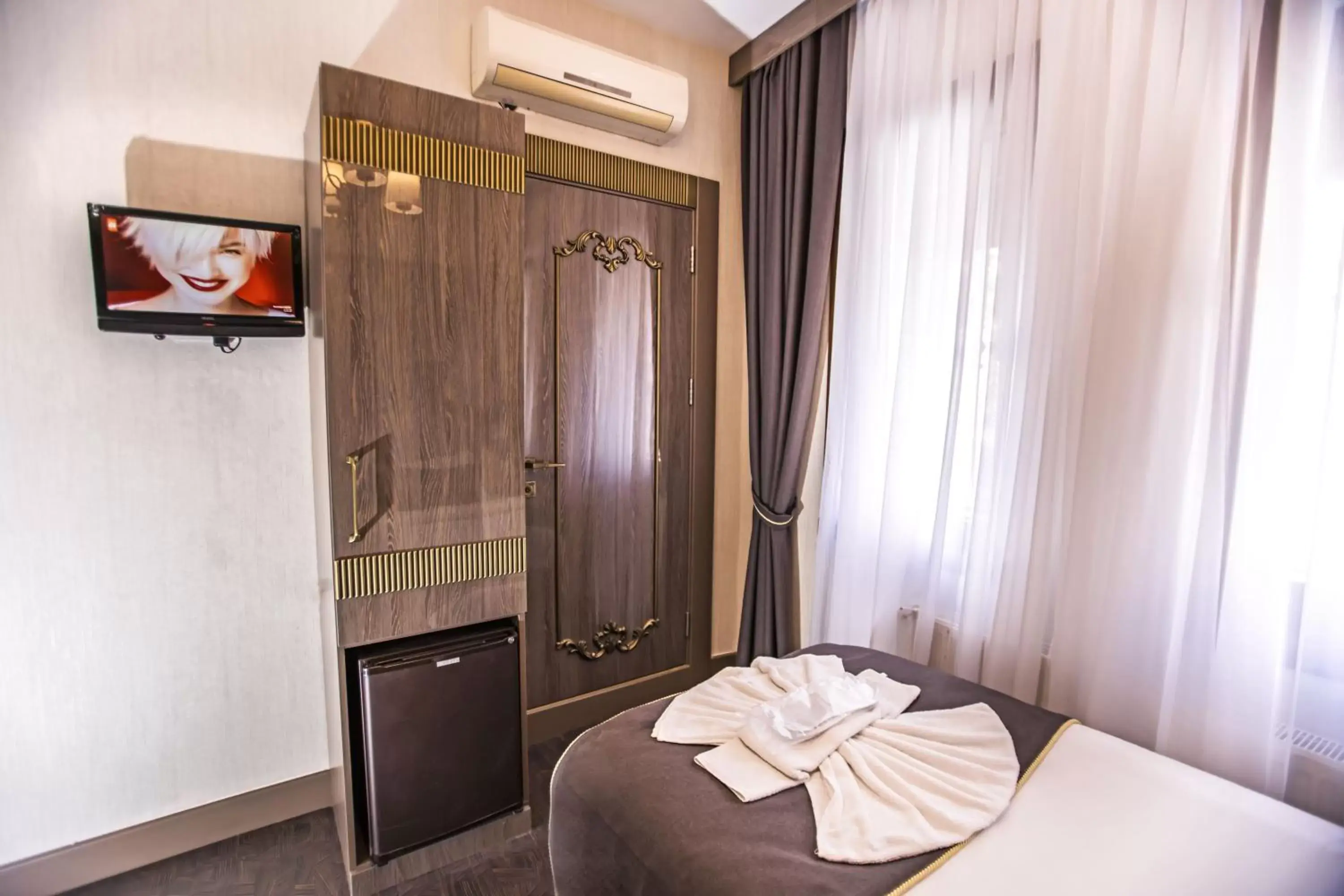 TV and multimedia, Bed in Dara Old City Hotel