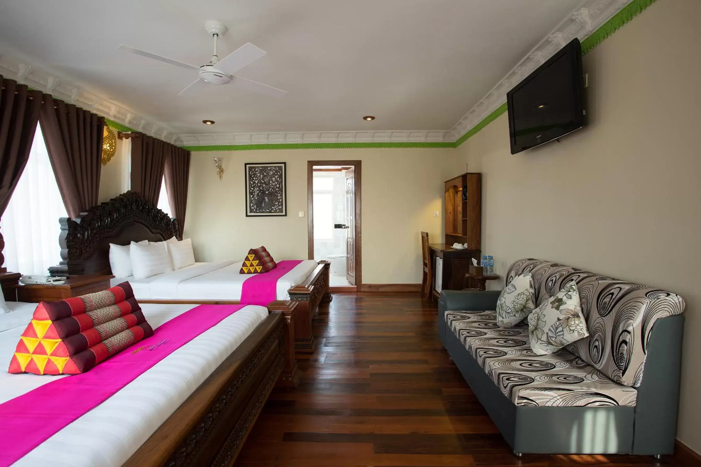 Bedroom, Seating Area in Okay Palace Hotel