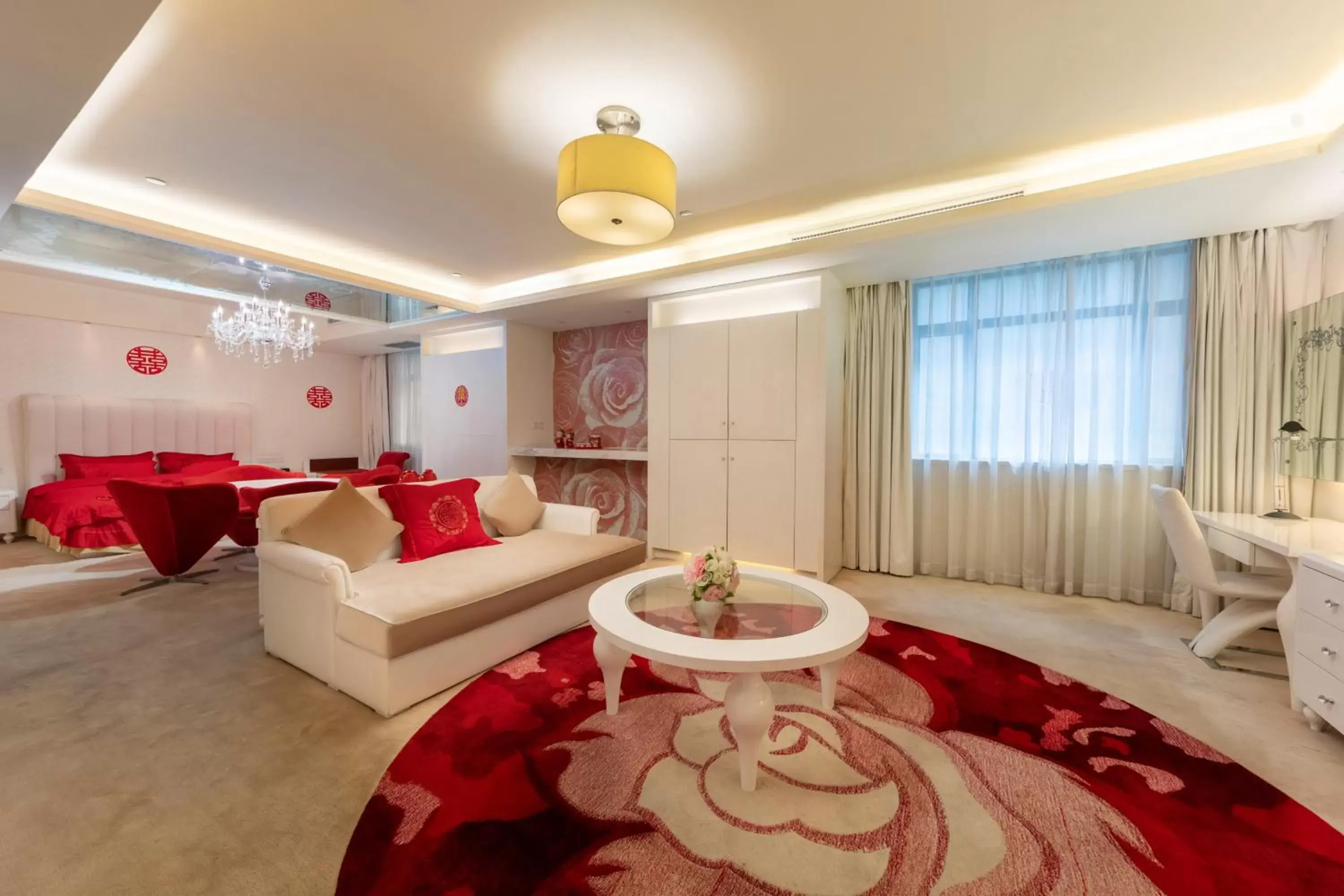 Photo of the whole room in Crowne Plaza Foshan by IHG - Canton Fair free shuttle bus Photo of the whole room in Crowne Plaza Foshan by IHG - Canton Fair free shuttle bus