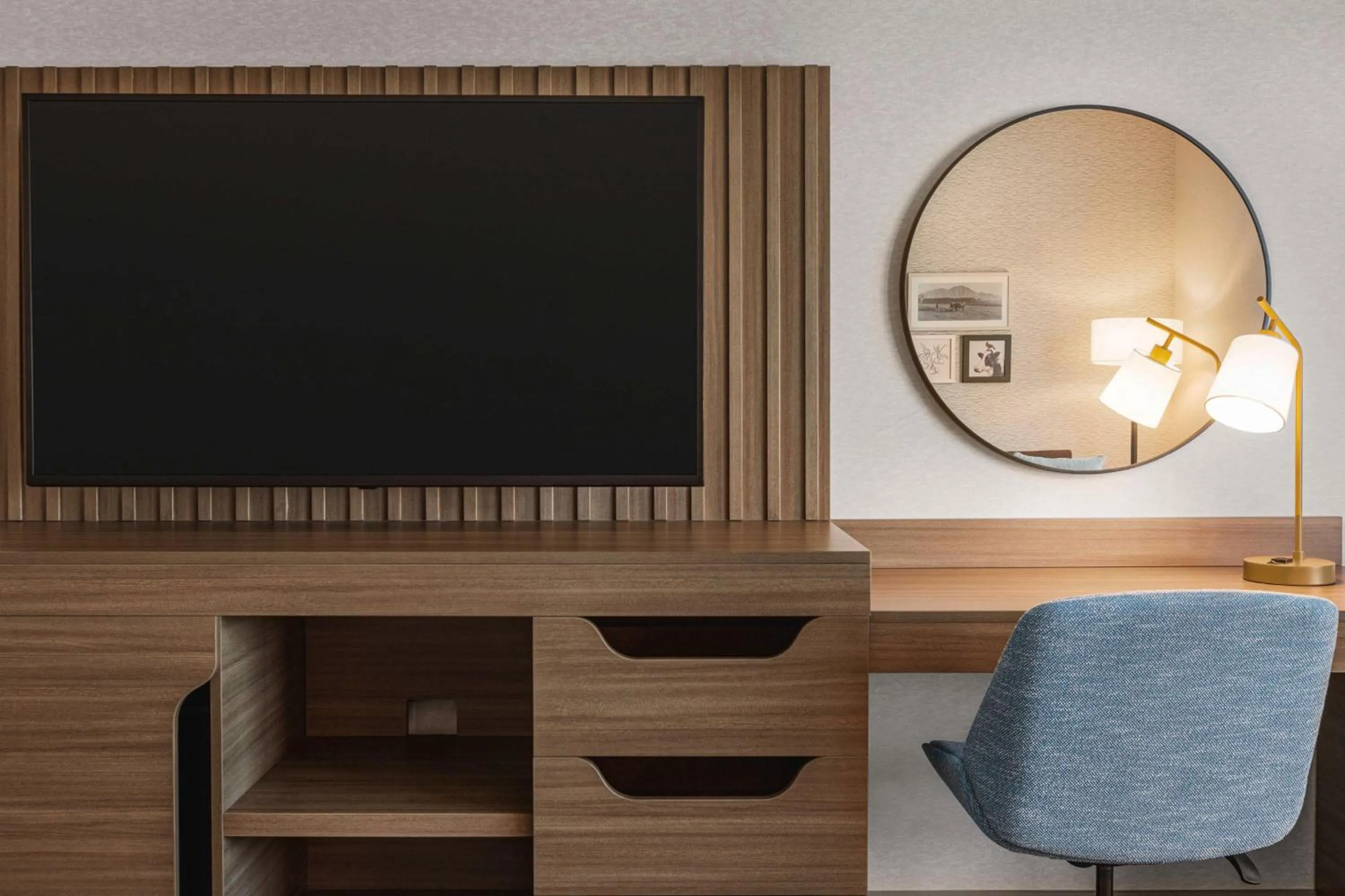 Bedroom in Hampton Inn Stockton, Ca