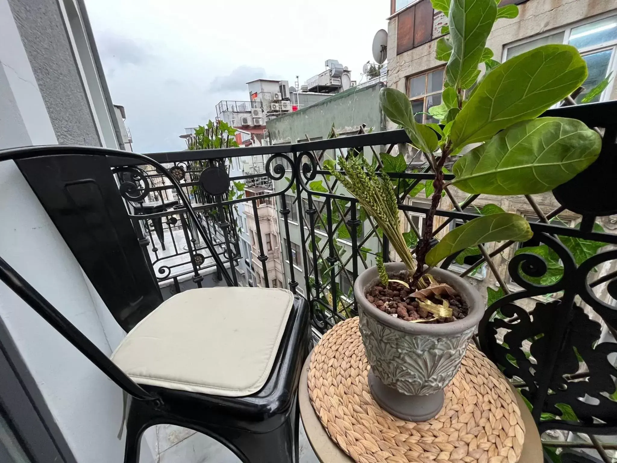 Balcony/Terrace in Royal Galata Hotel