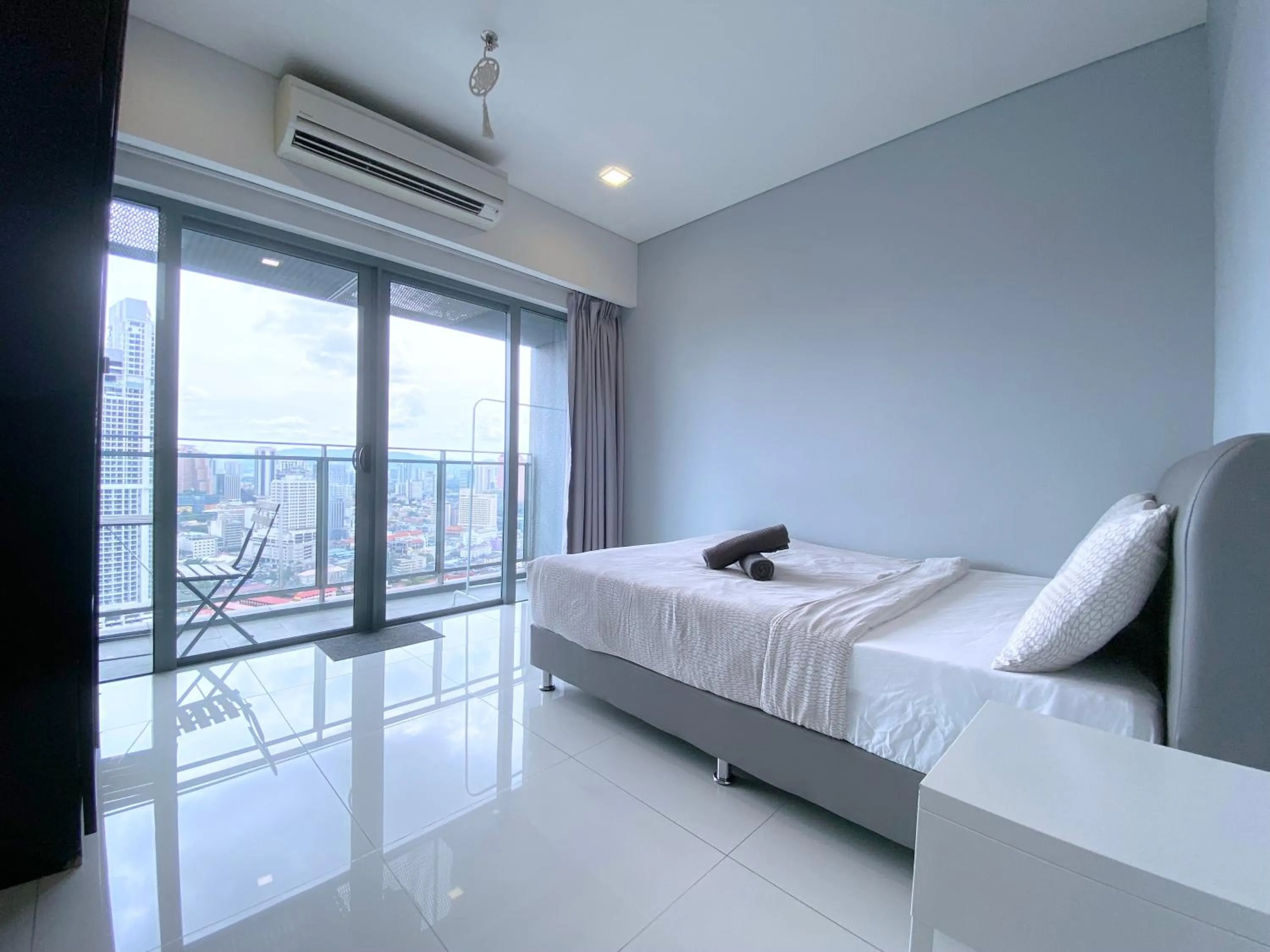 Bed in Mercu Summer Suite KLCC @ Penguin Homes