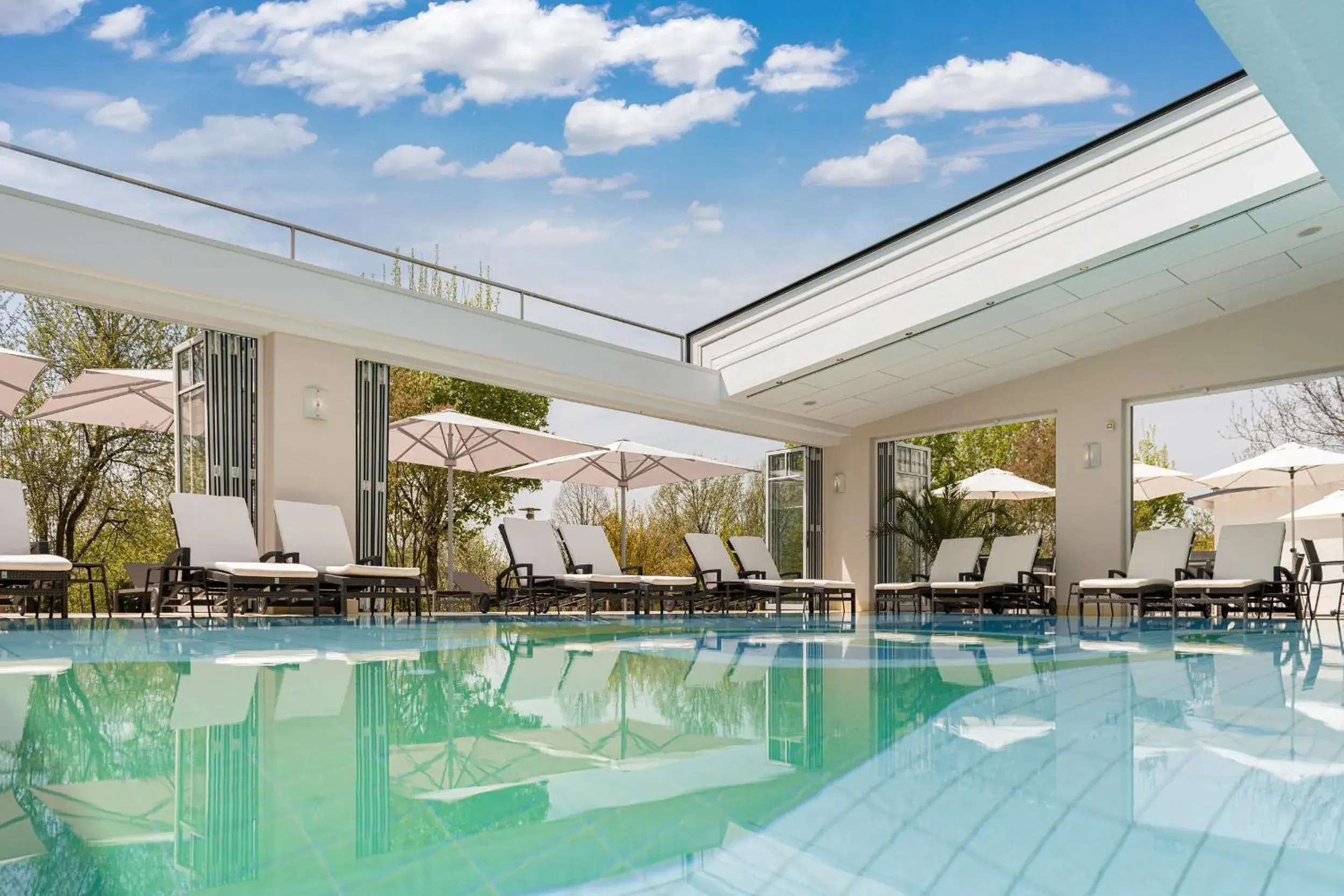 Swimming Pool in Hotel Sonnengut