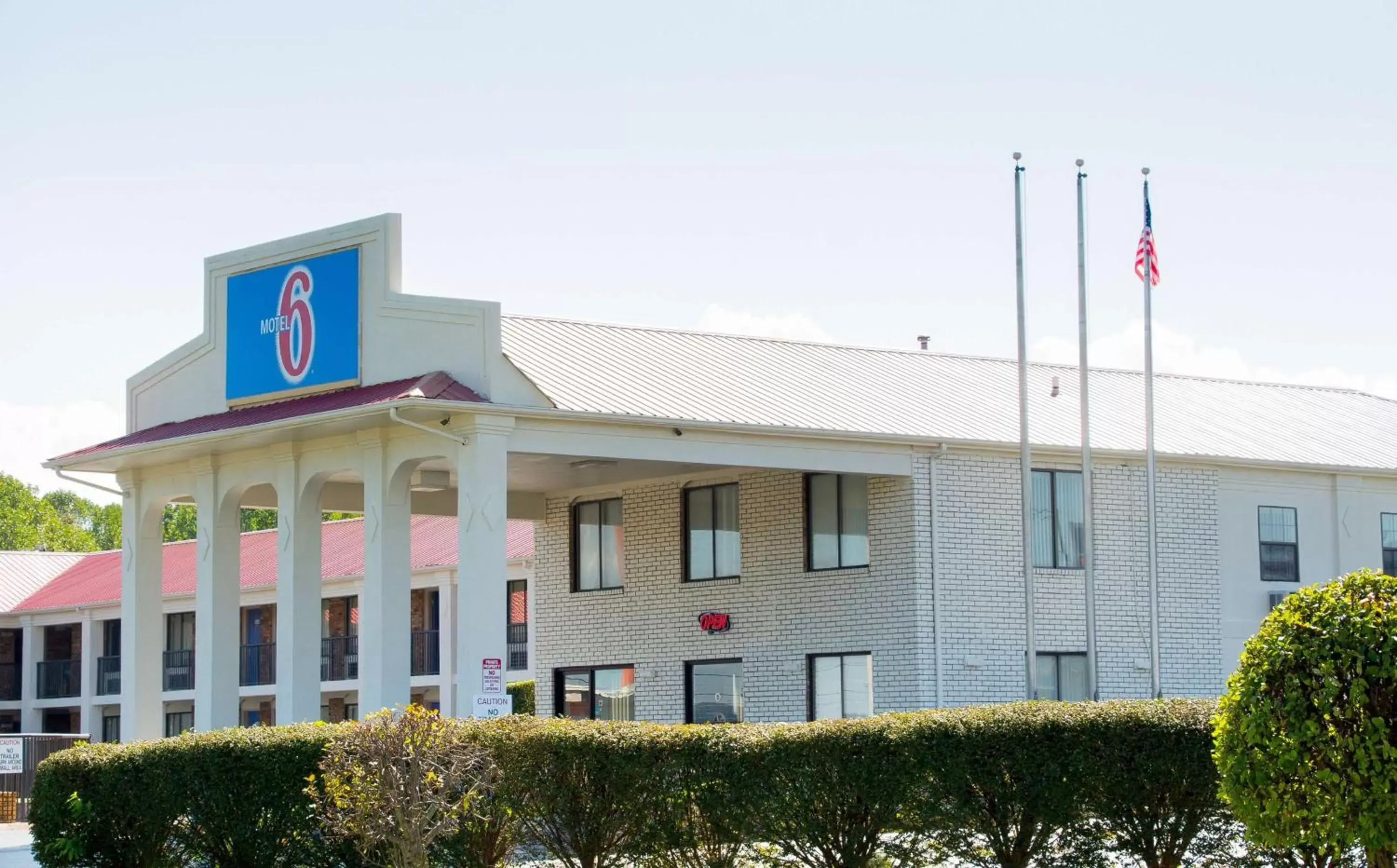 Property Building in Motel 6-Cookeville, TN