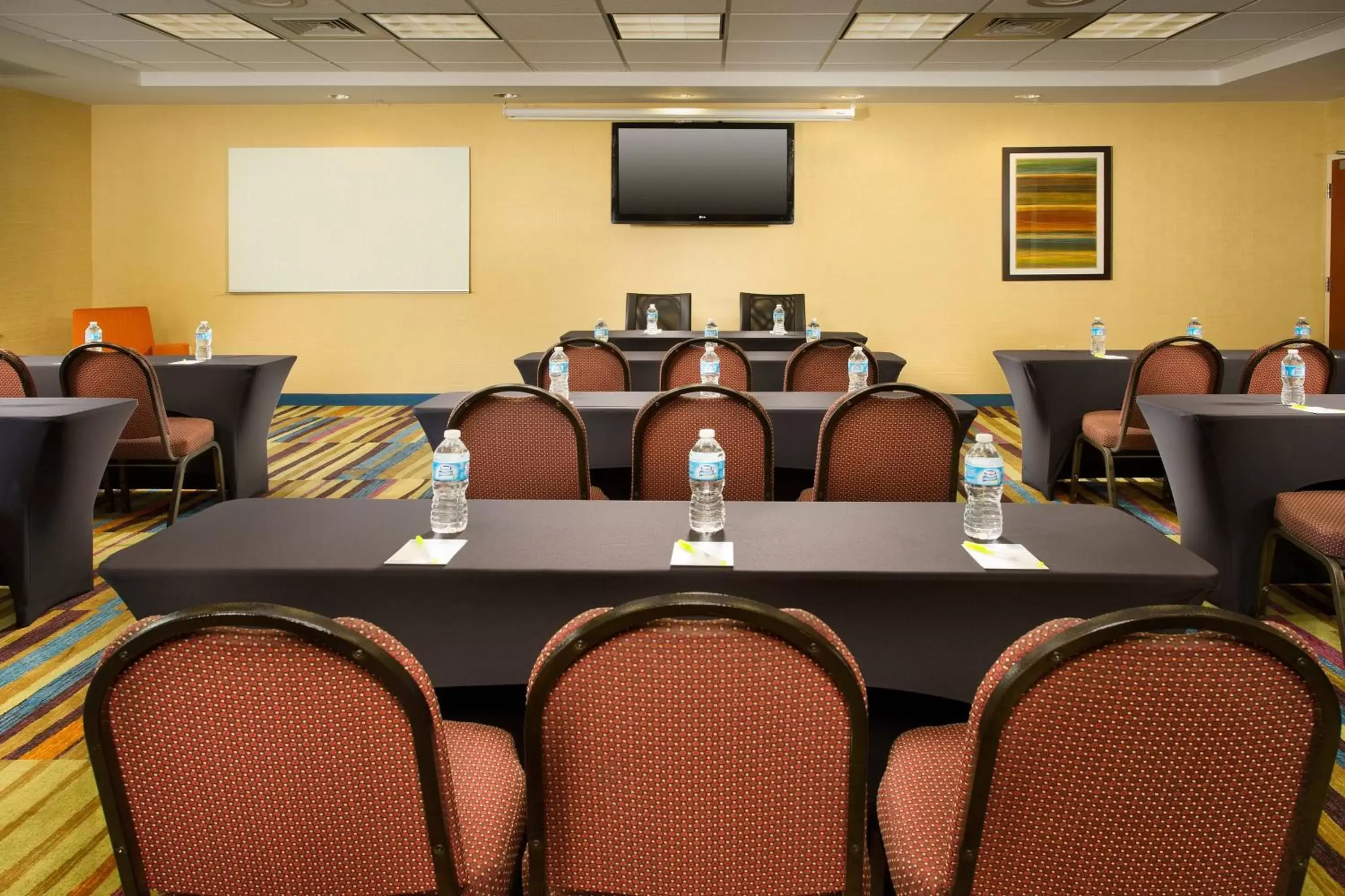 Meeting/conference room in Fairfield Inn & Suites by Marriott Marshall
