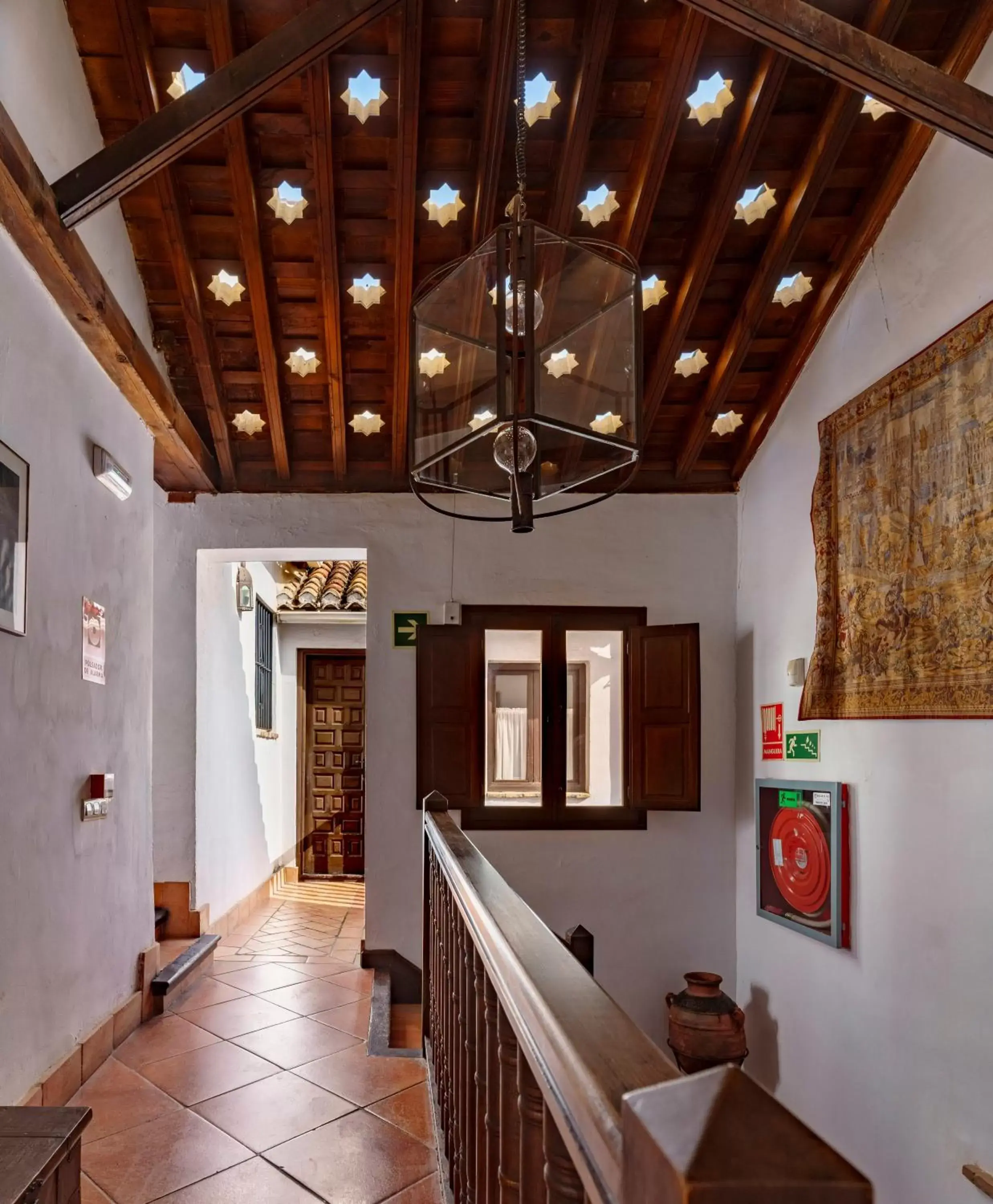 Decorative detail, Lobby/Reception in Casa del Capitel Nazarí