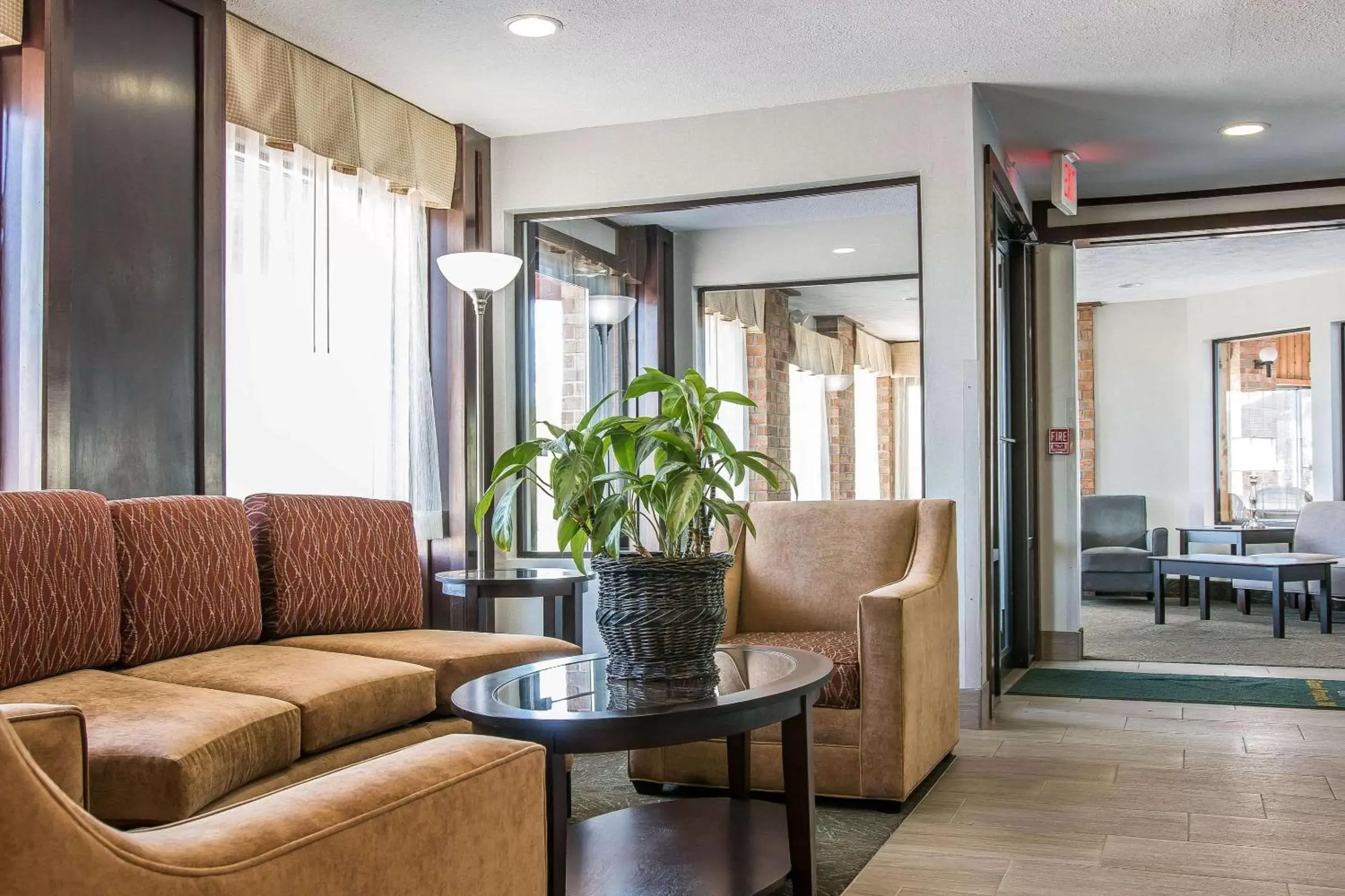 Lobby or reception, Seating Area in Quality Inn Grand Rapids South-Byron Center