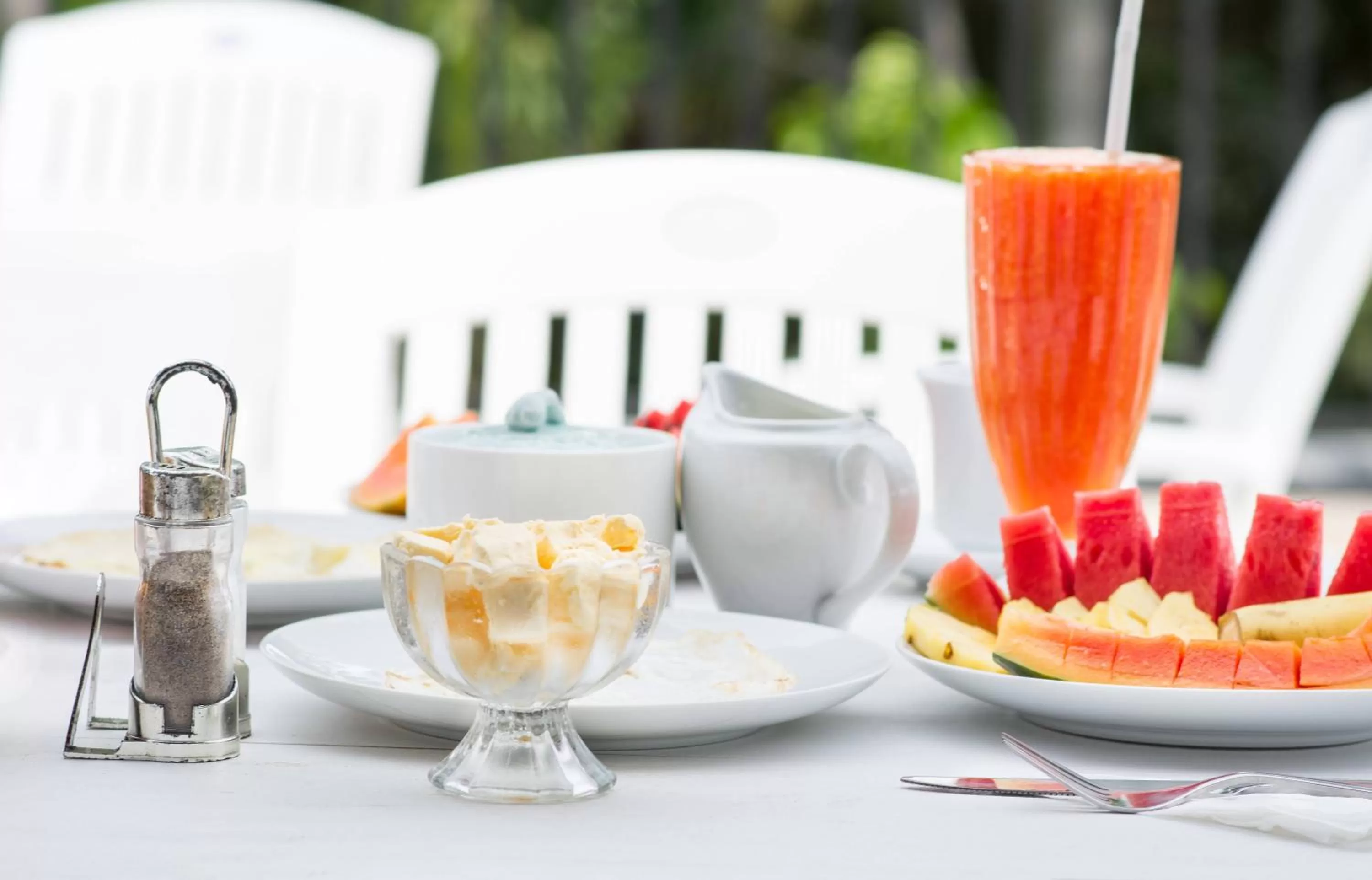 Food and drinks in Ashiyana Hotel