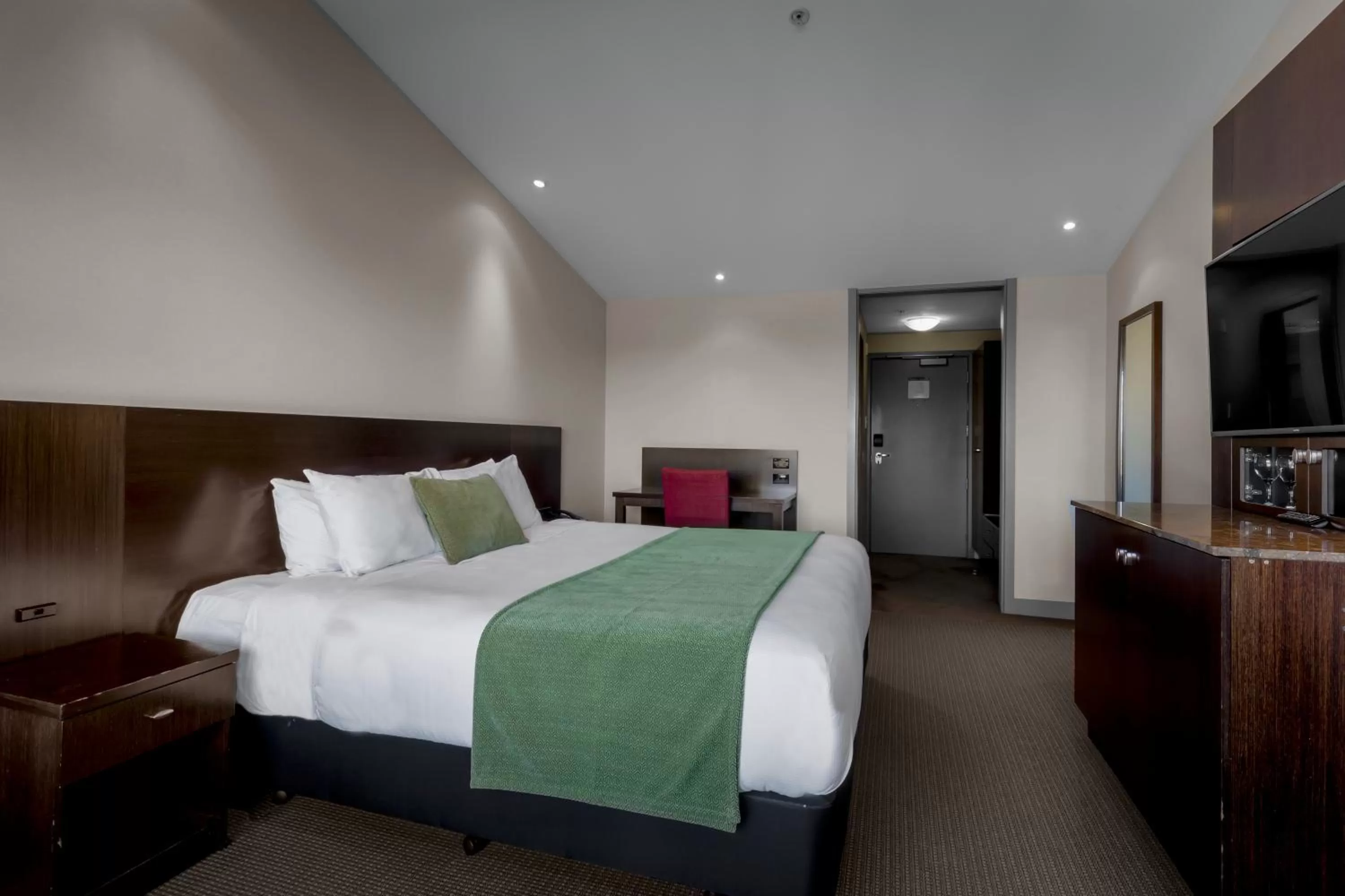 Bed in Copthorne Hotel & Resort Lakefront Queenstown