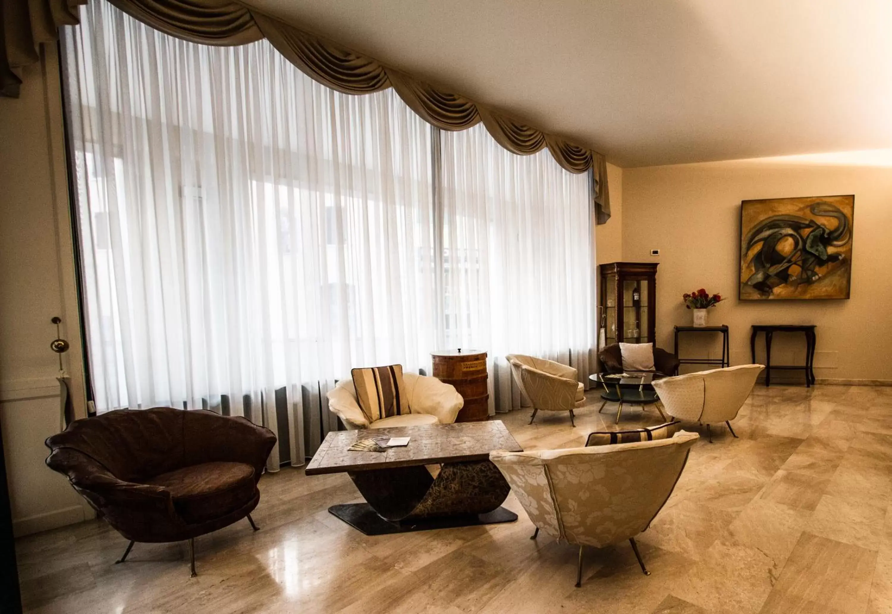 Lobby or reception, Seating Area in Hotel Elefante