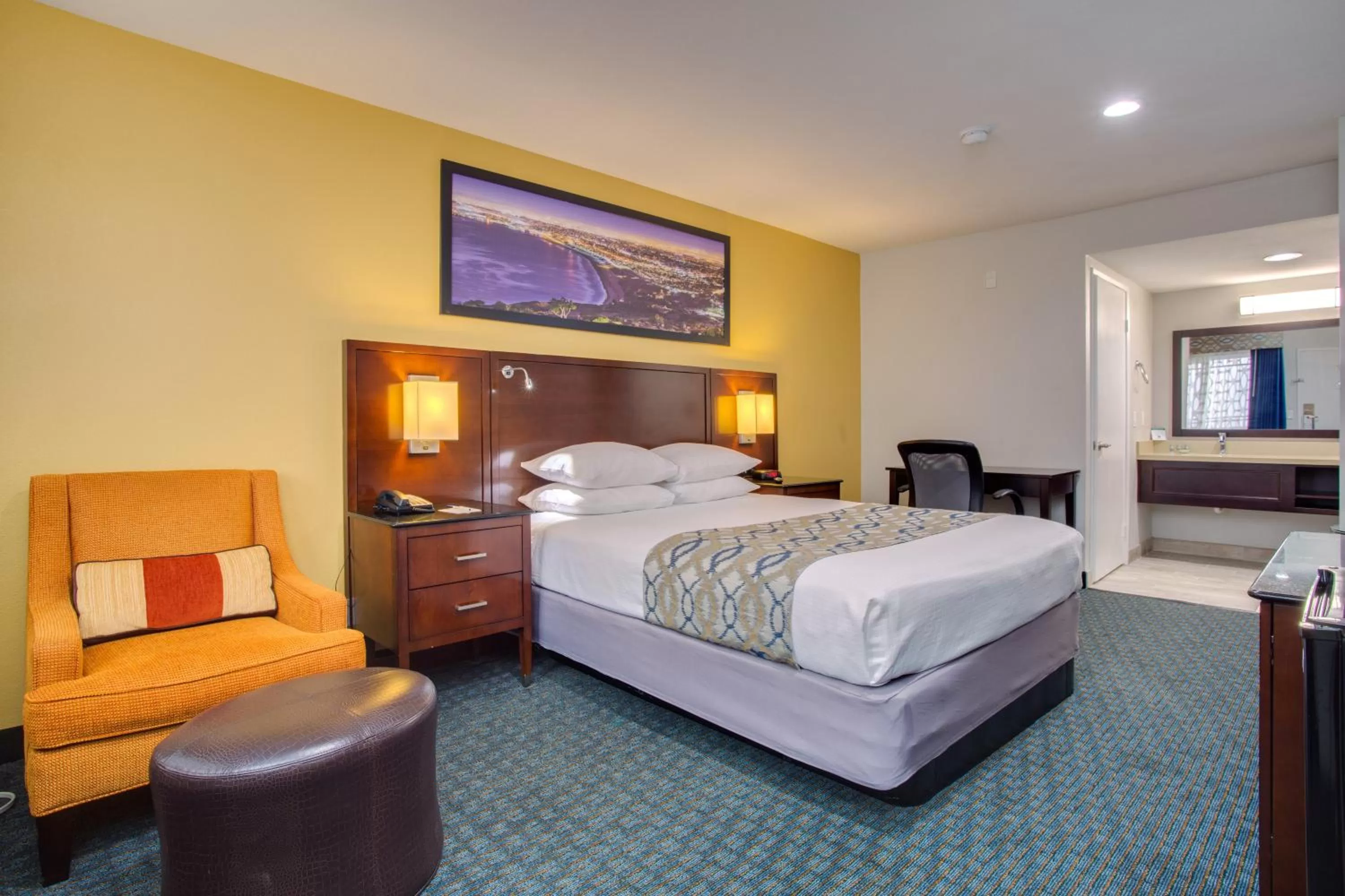 Bed in SureStay Plus Hotel by Best Western Chula Vista West
