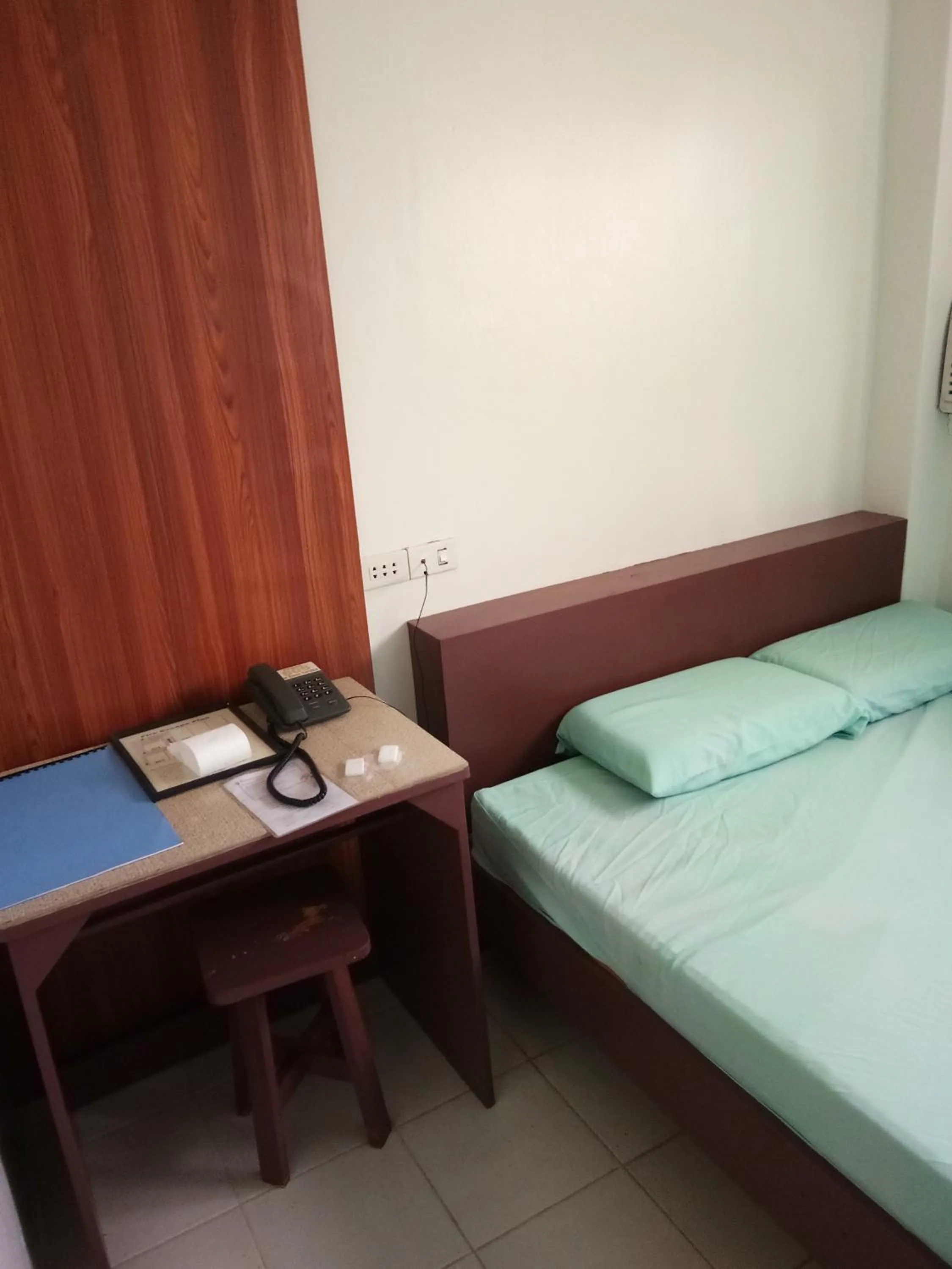 Bed in Anthurium Inn