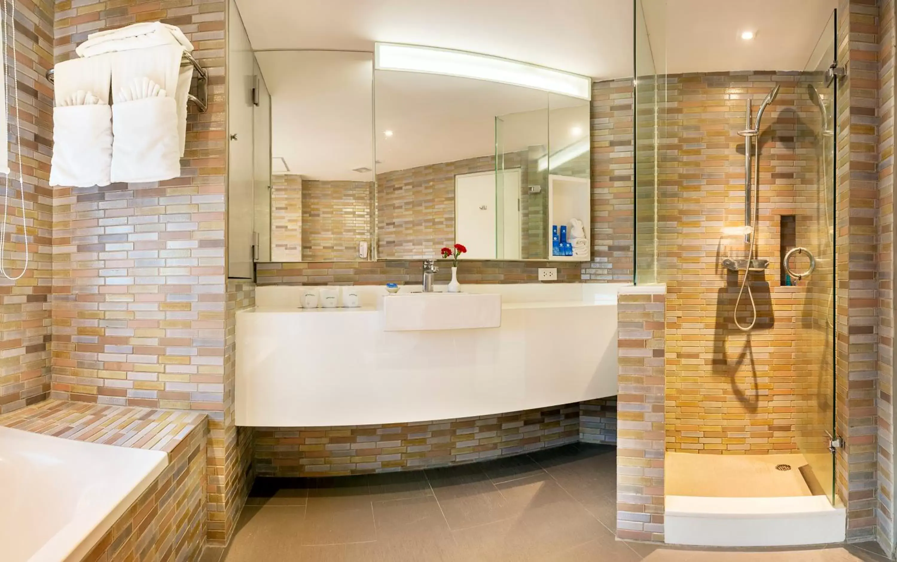 Bathroom, Lobby/Reception in Jomtien Palm Beach Hotel and Resort - SHA Extra Plus