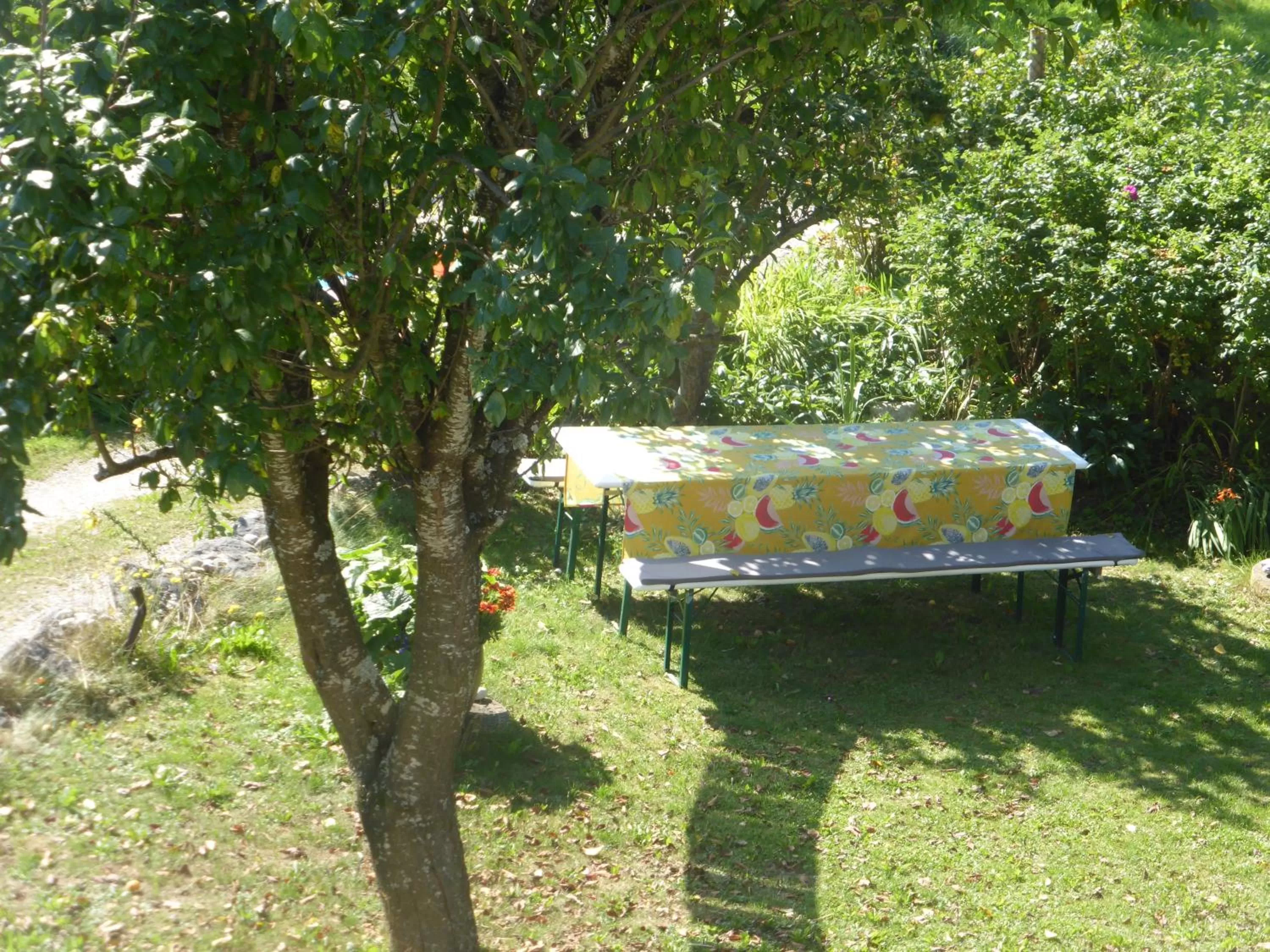 Garden in Bed and Breakfast Bavaria München