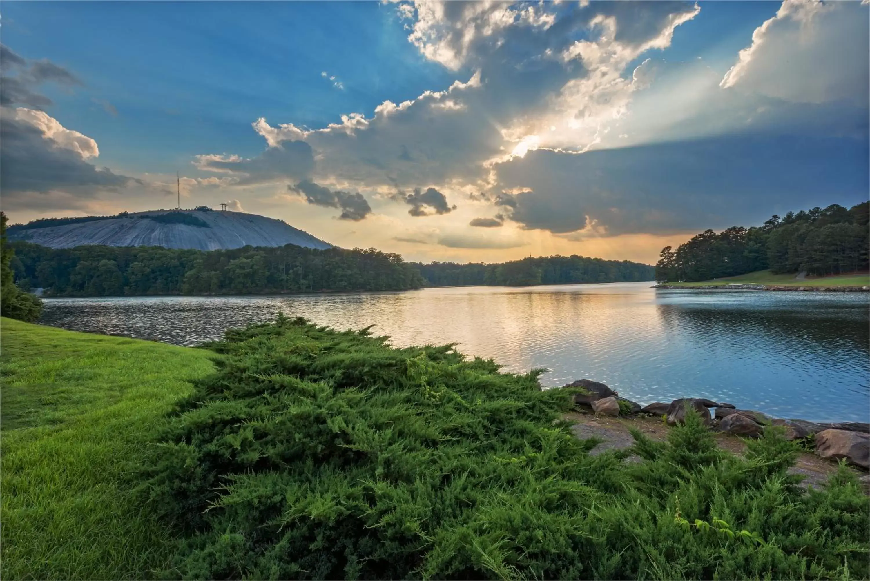 Lake view, Natural Landscape in Atlanta Evergreen Lakeside Resort