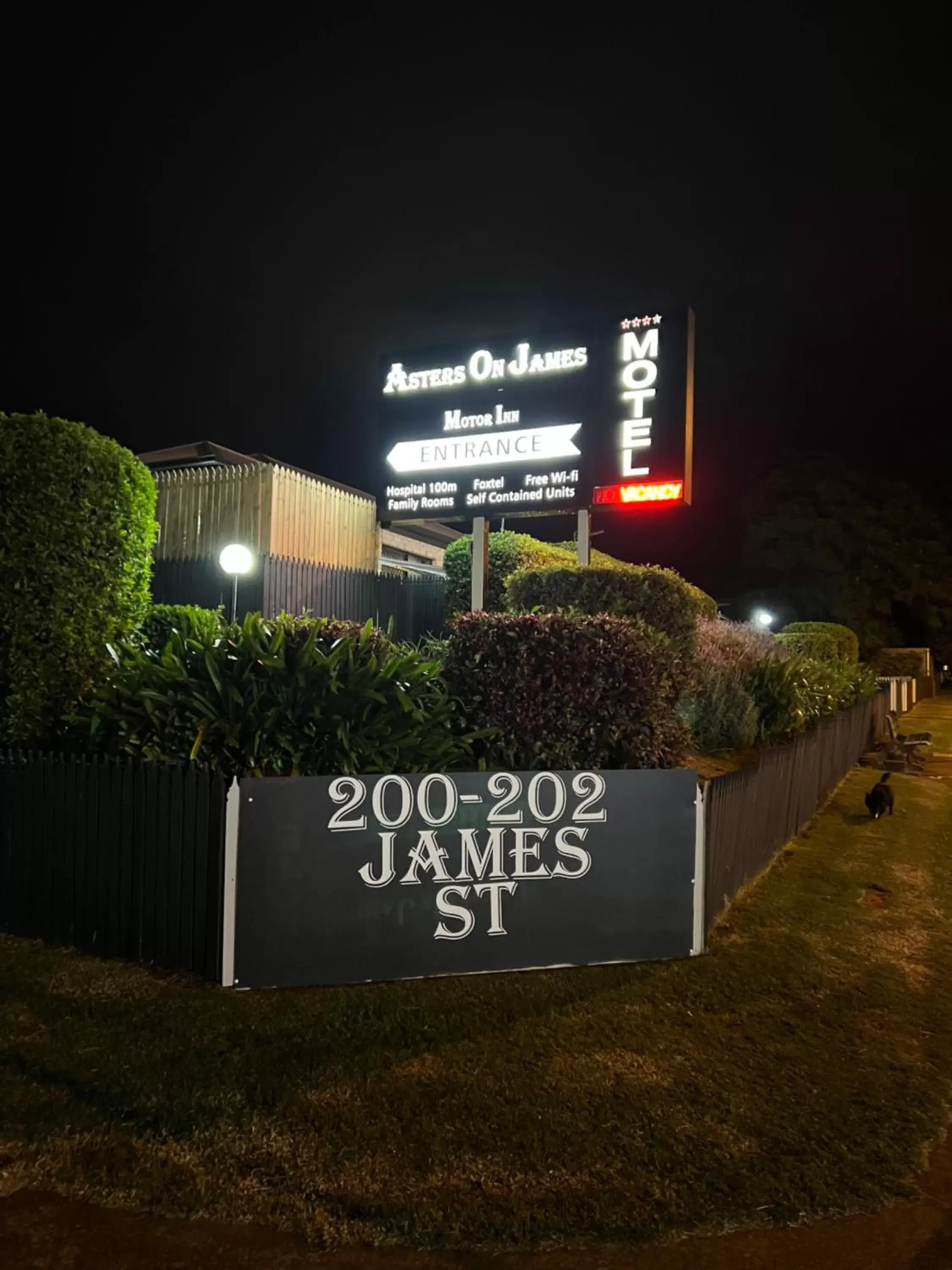 Property Logo/Sign in Asters On James Motor Inn