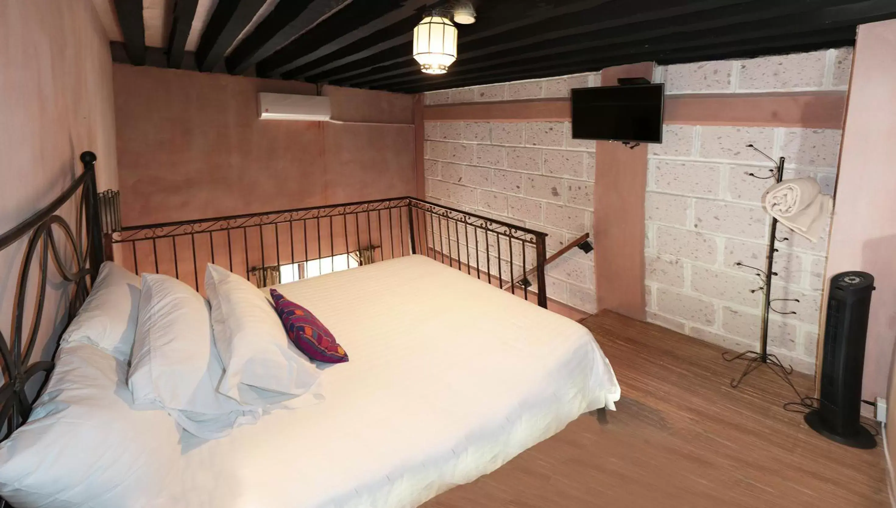 Bedroom, Bed in Hotel Boutique Casona Cantera